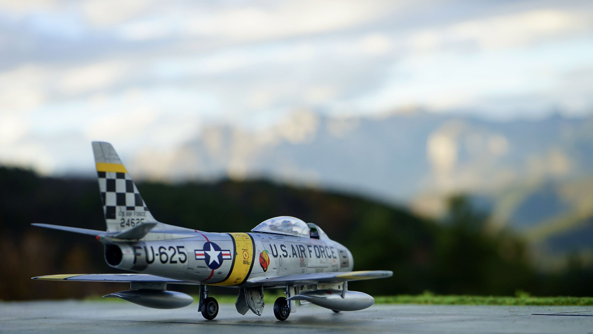 f.86 F Sabre - Korean War 1952 - scala 1/48