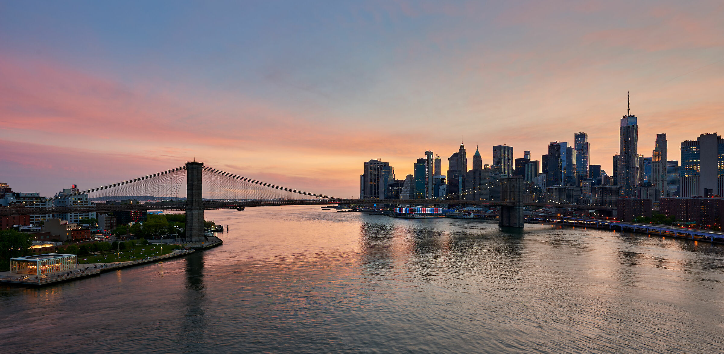 Tramonto sulla città che non dorme mai