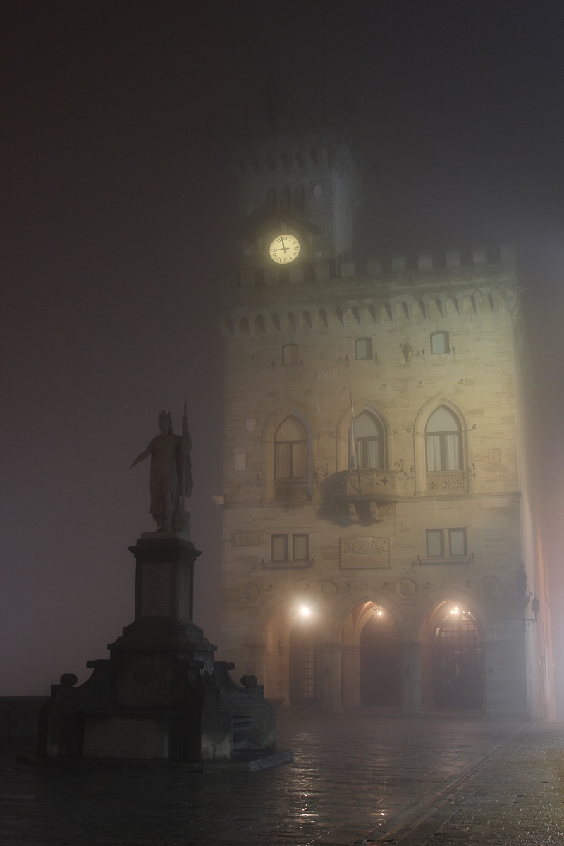 darkness and fog on Titan