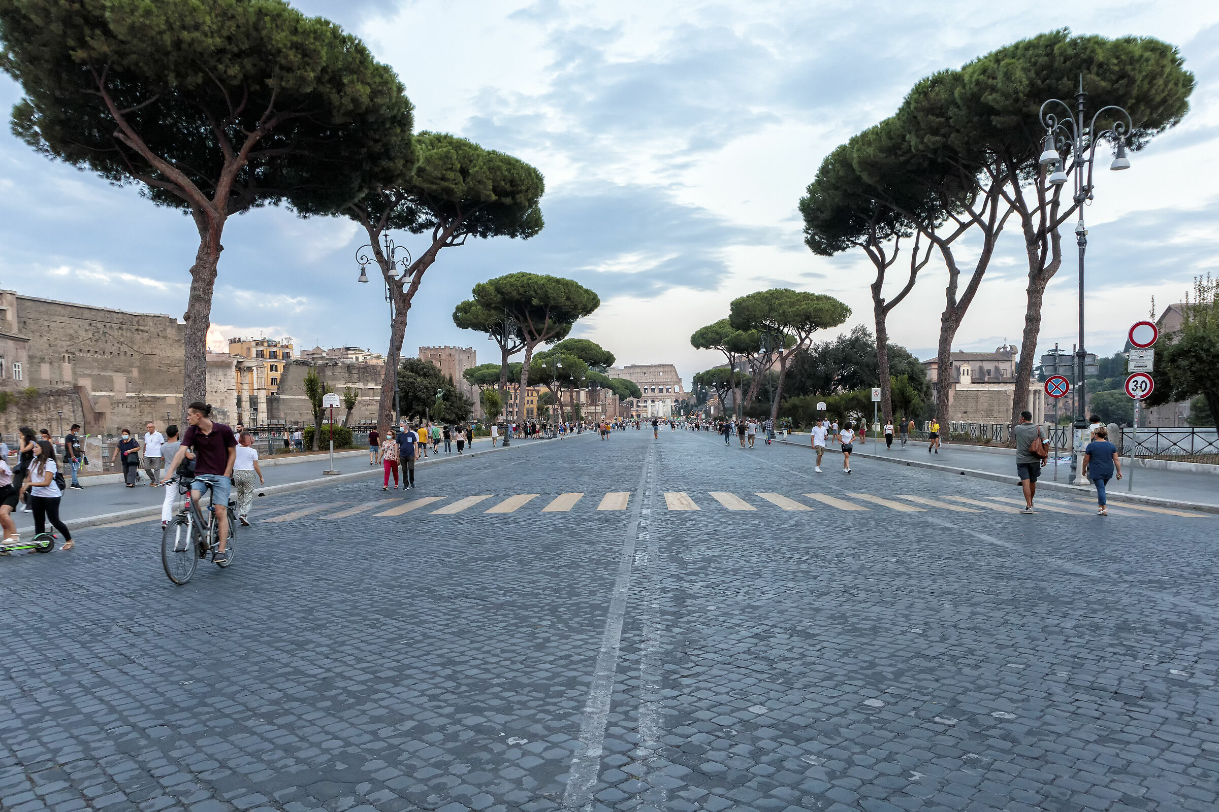 via dei Fori Imperiali 3