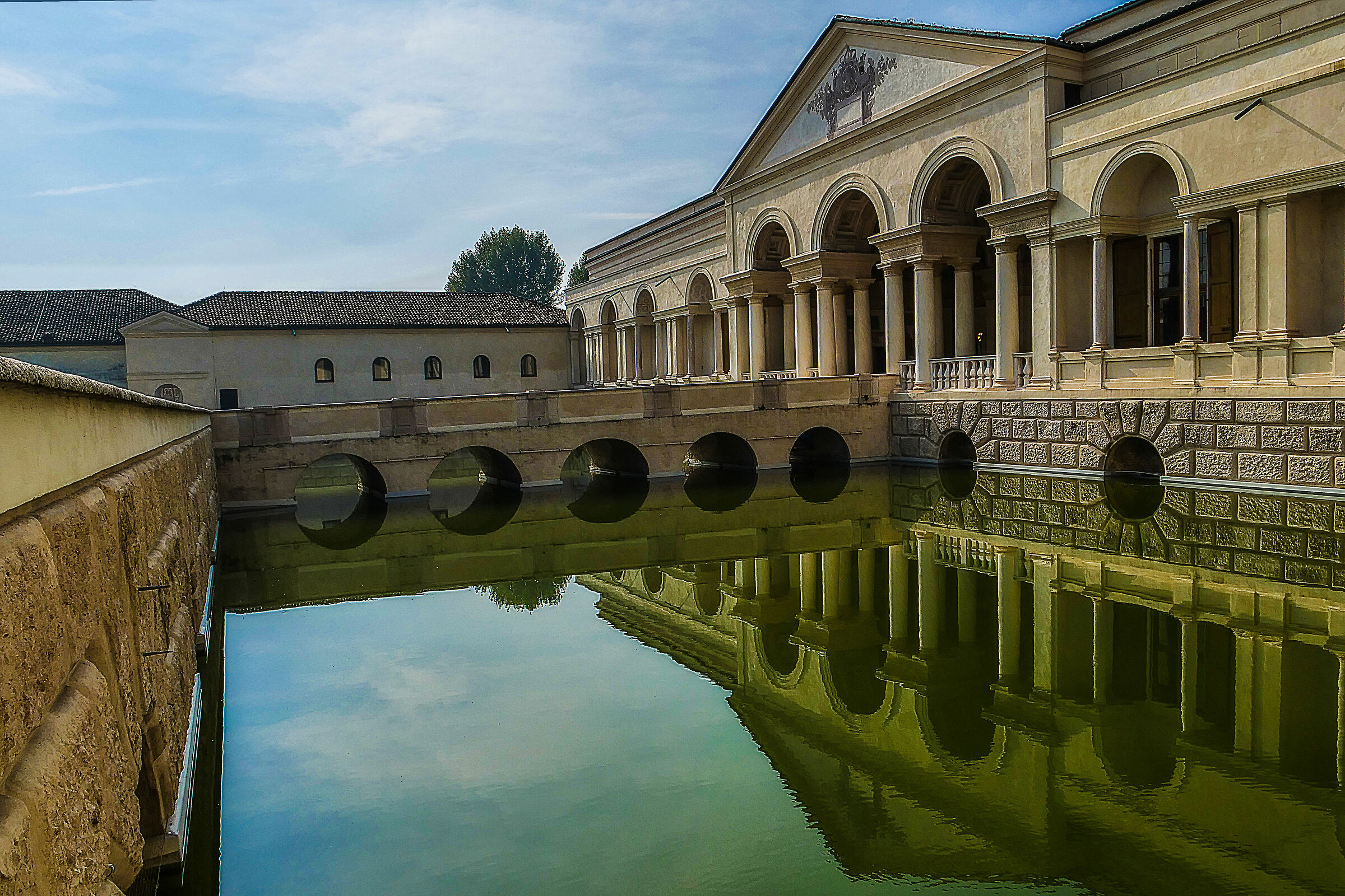 Facciata Est e Pescheria