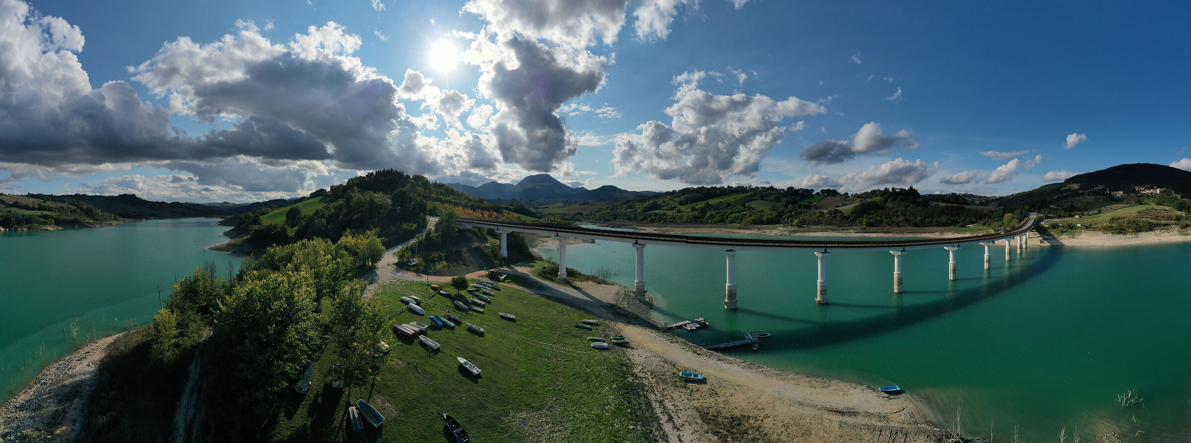 Lake Castreccioni with m.S.Vicino in the background
