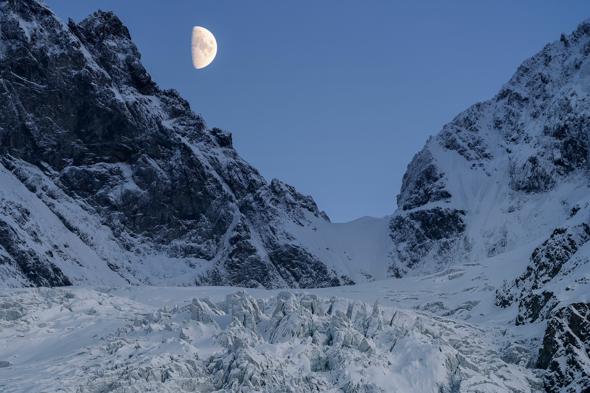 Moon at the Roseg Gate