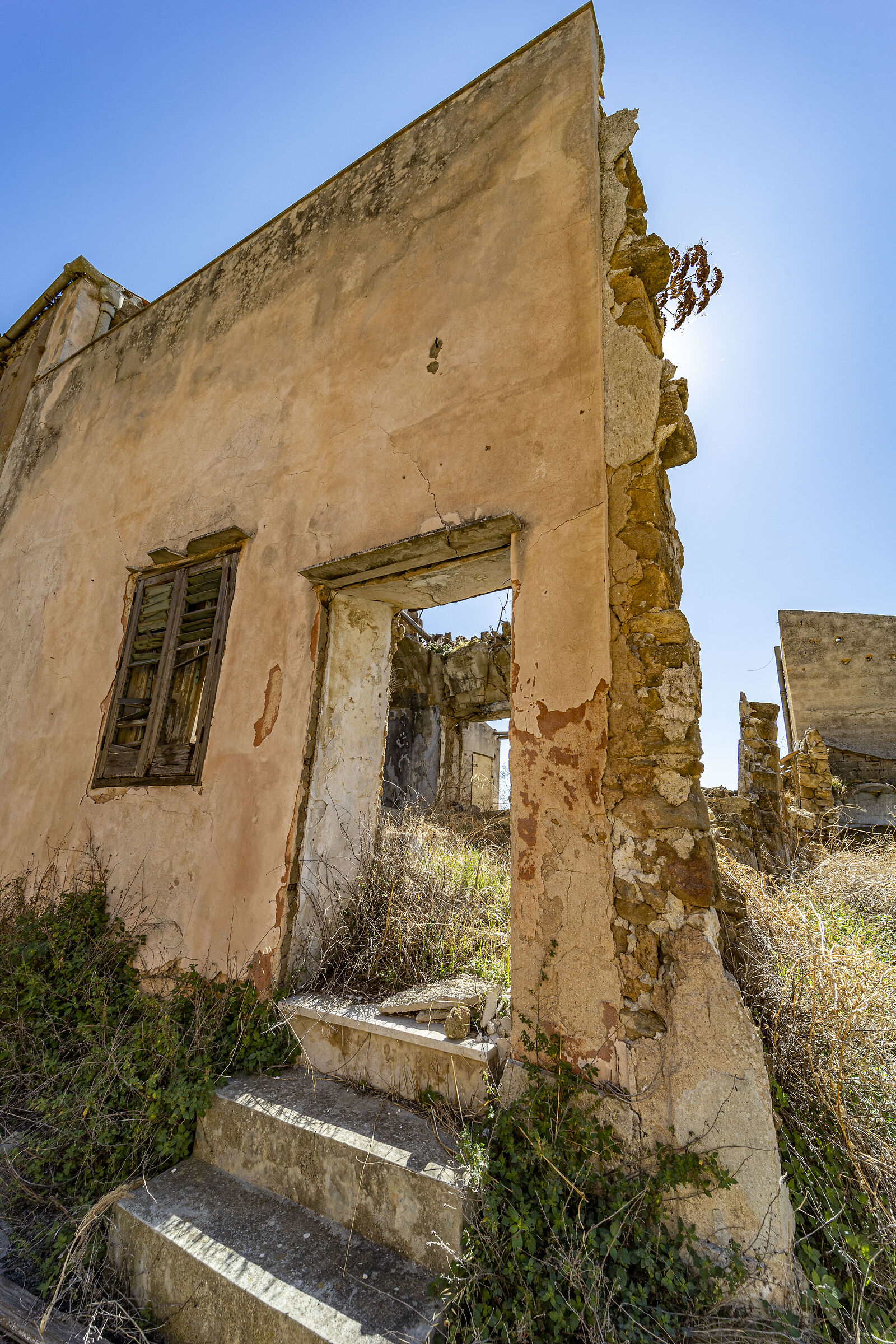 Poggioreale backlight no Sun