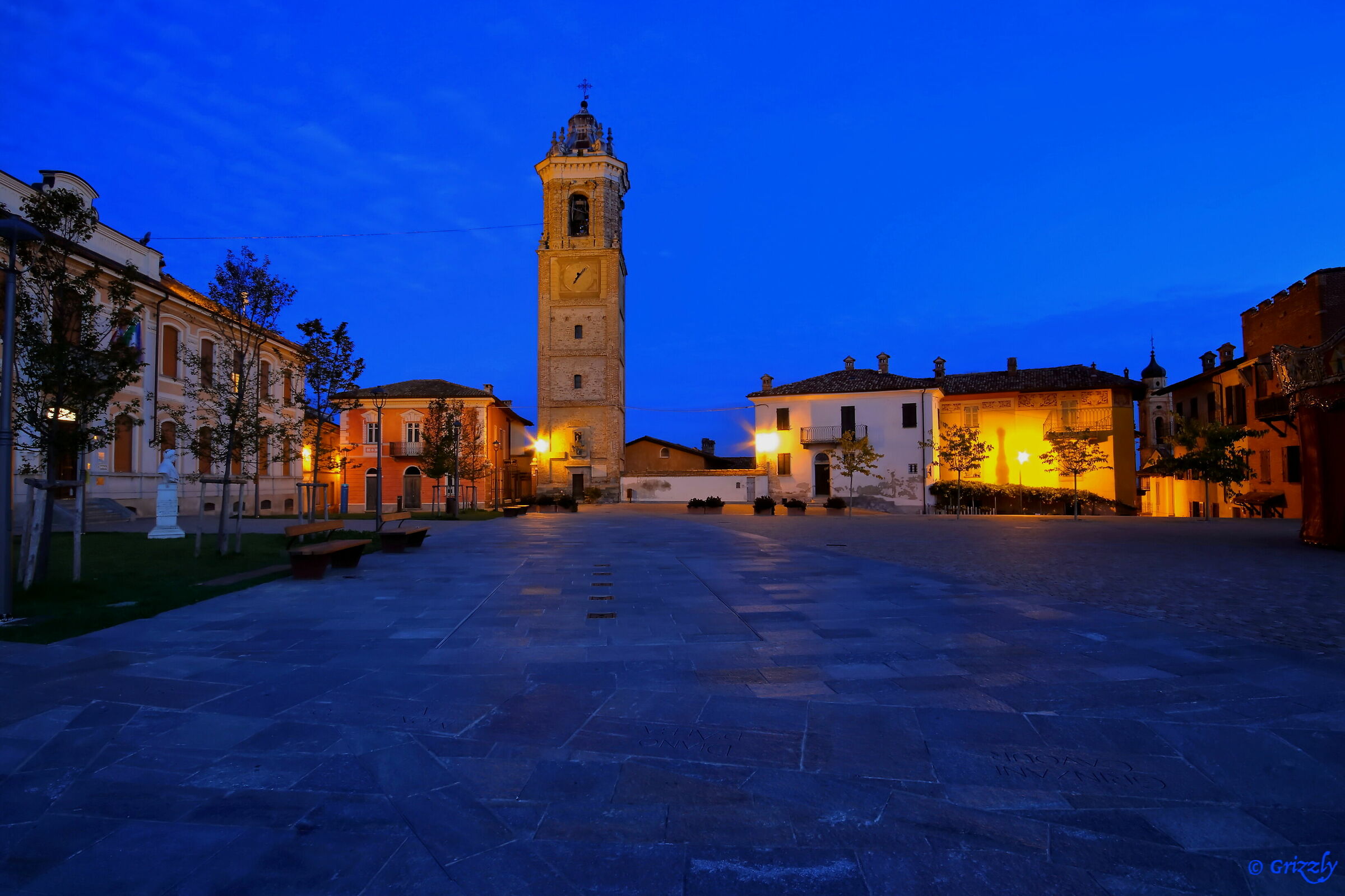 Blue time in Piazza Castello (La Morra)