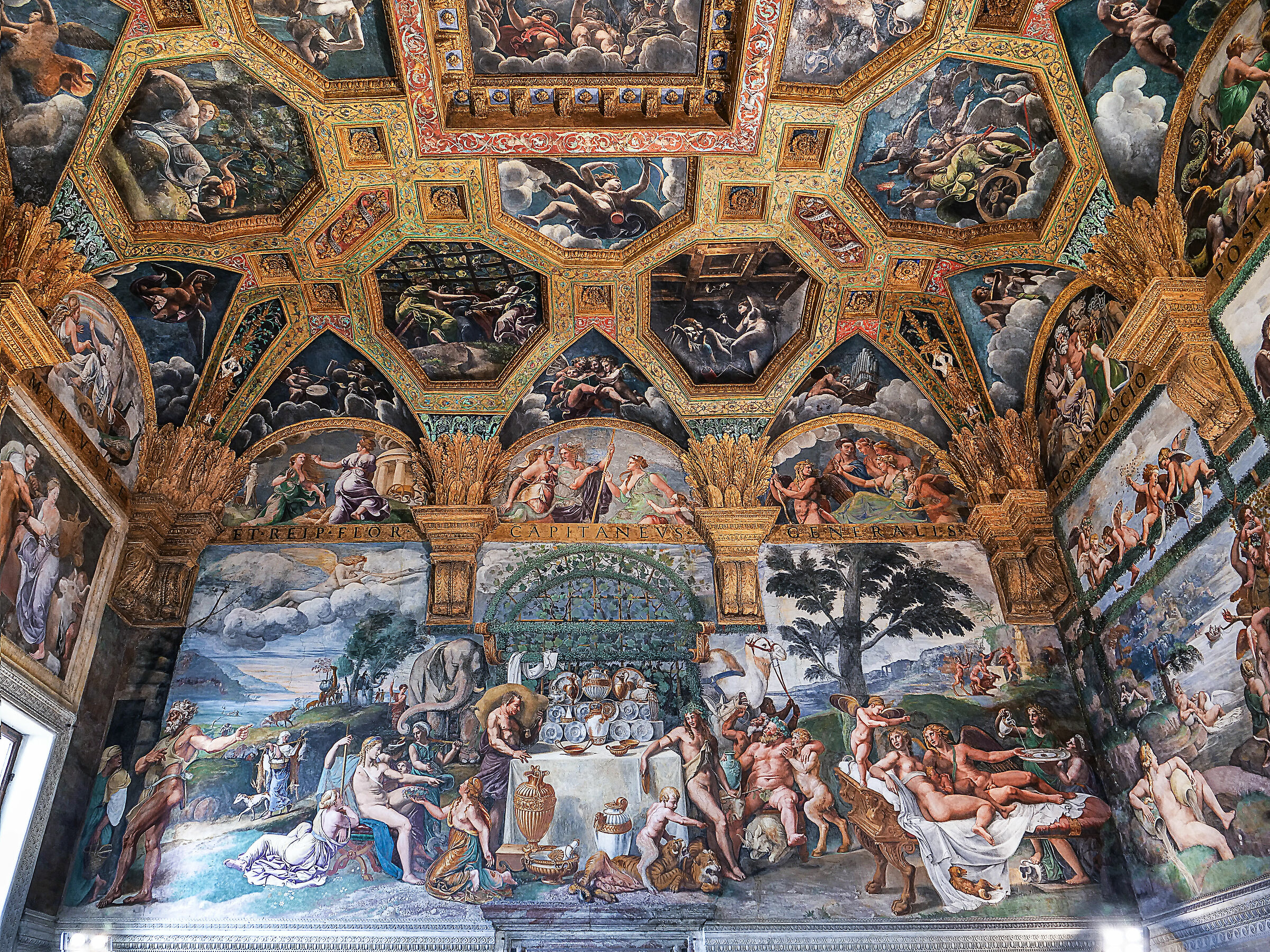 Sala di Amore e Psiche