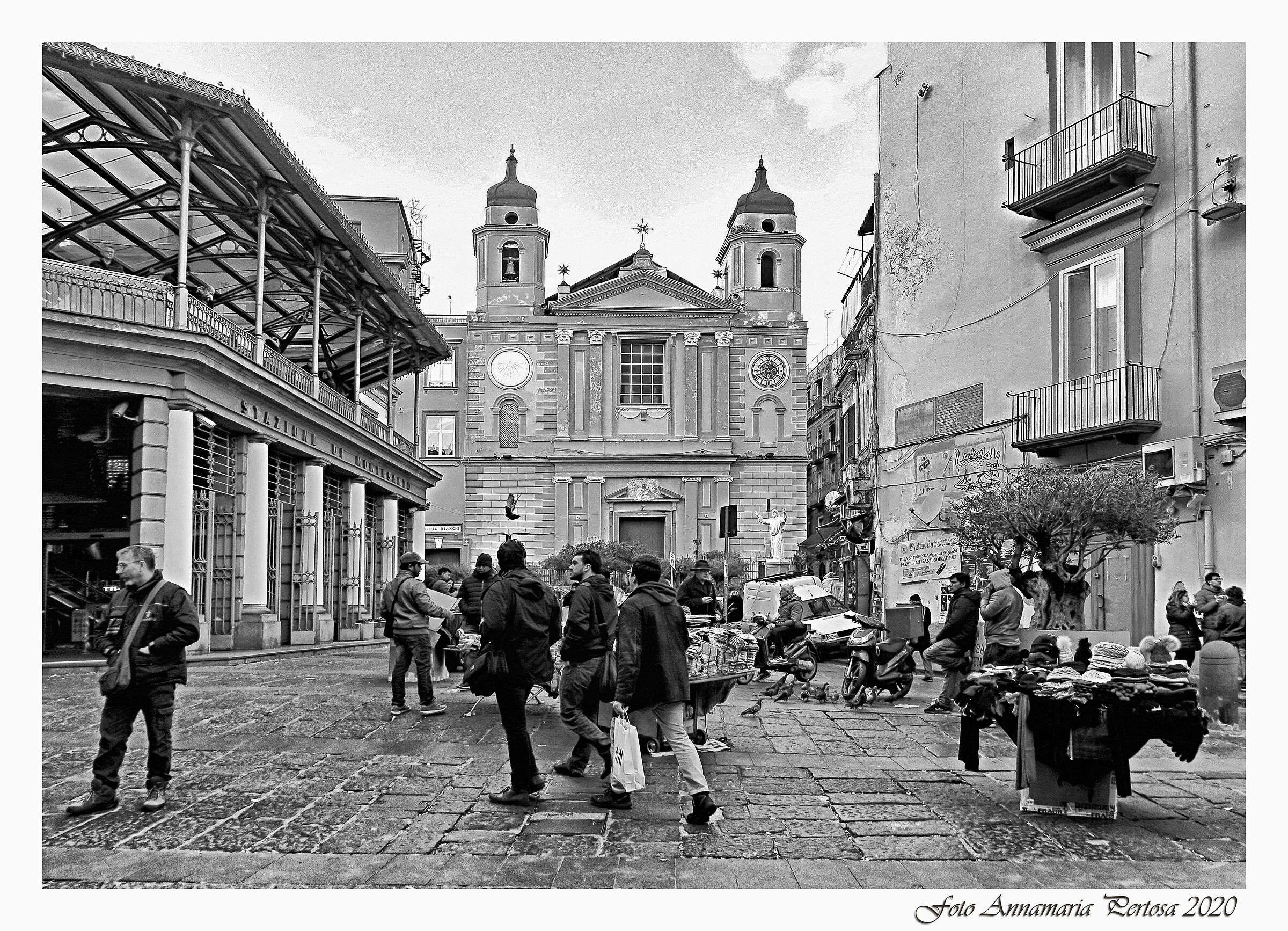 A Napoli cinque giorni prima degli arresti domiciliari