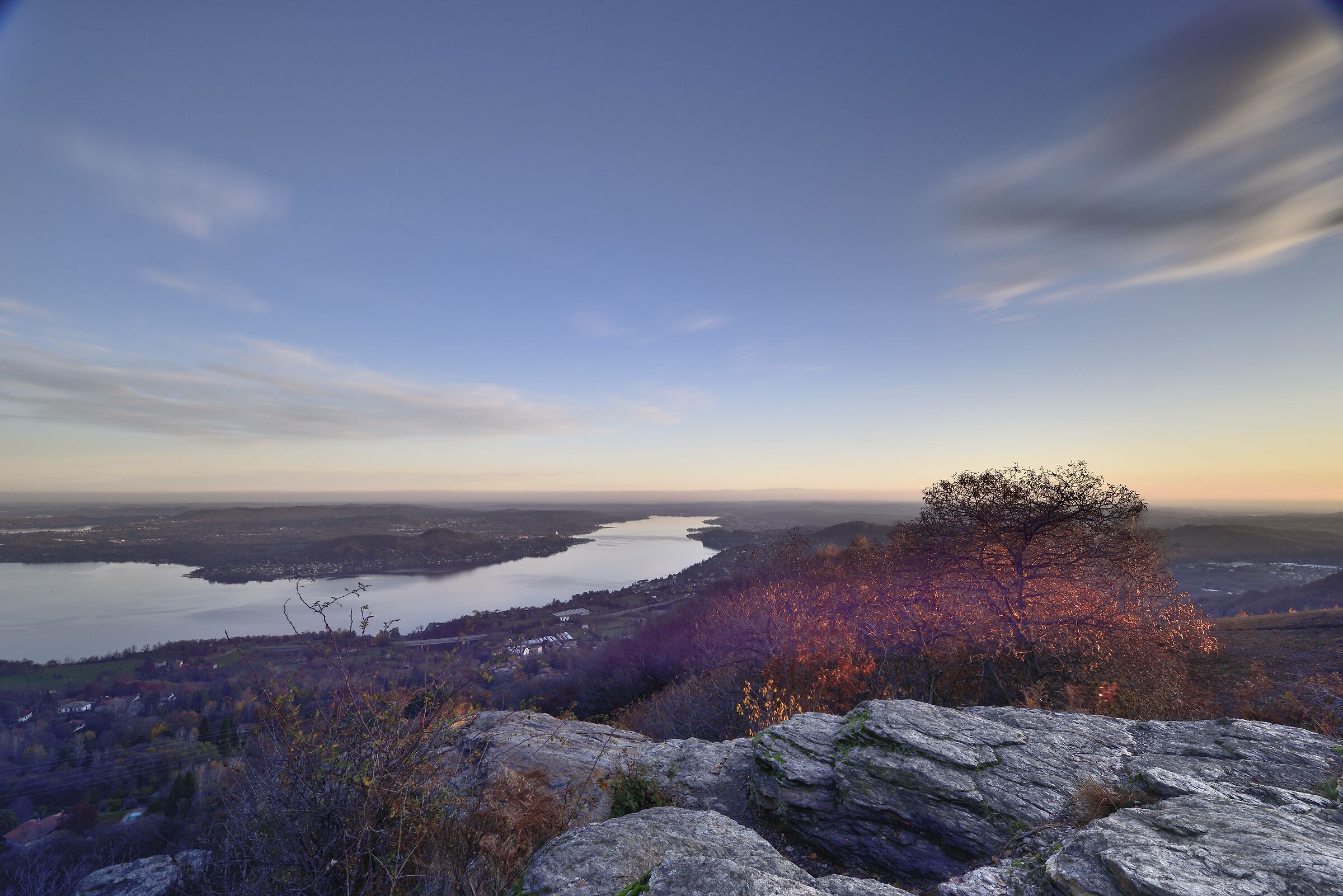 Lago Maggiore dal Sass dal Pizz m770