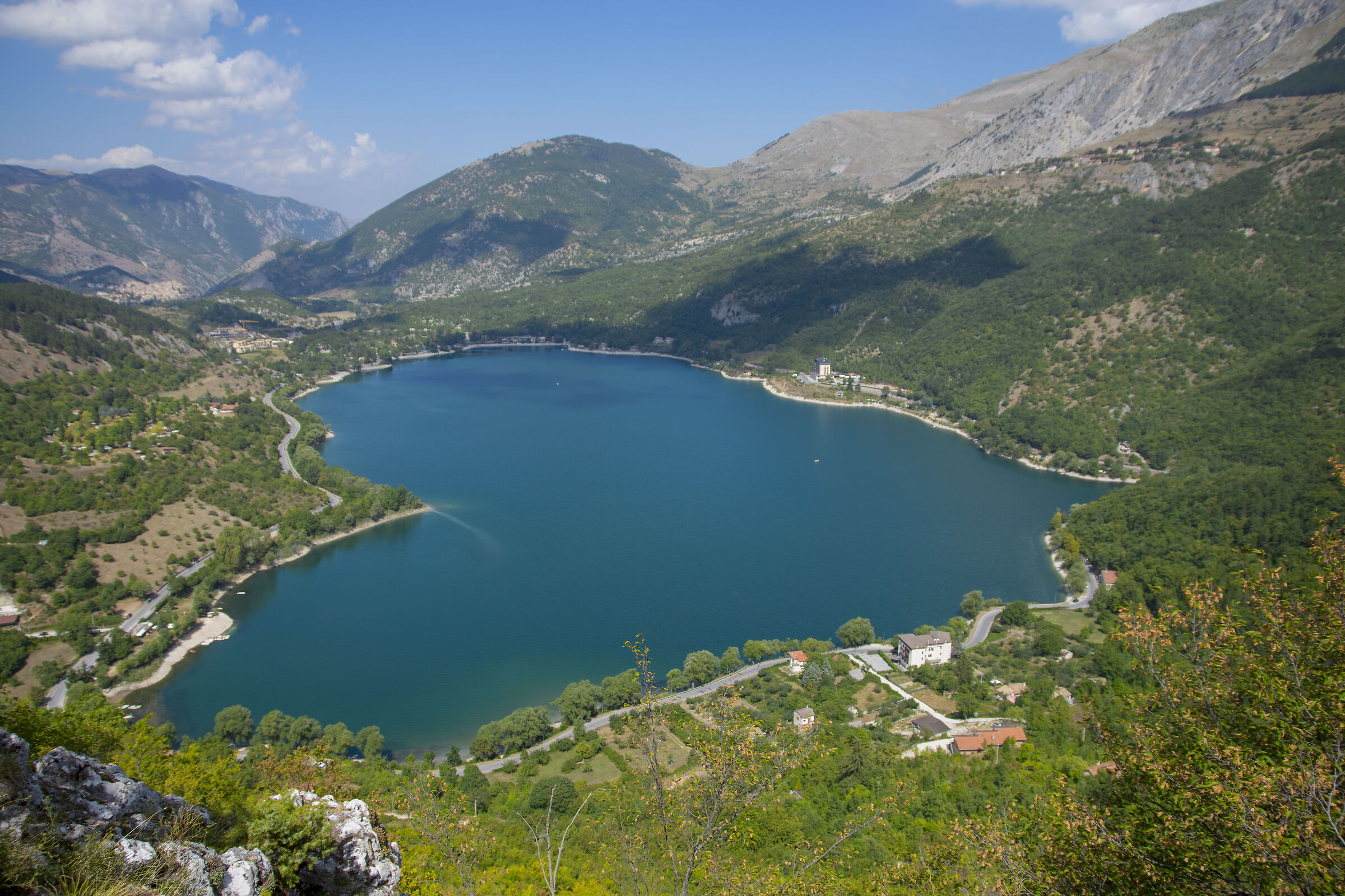 Lake Scanno, the heart of Abruzzo beats hard..