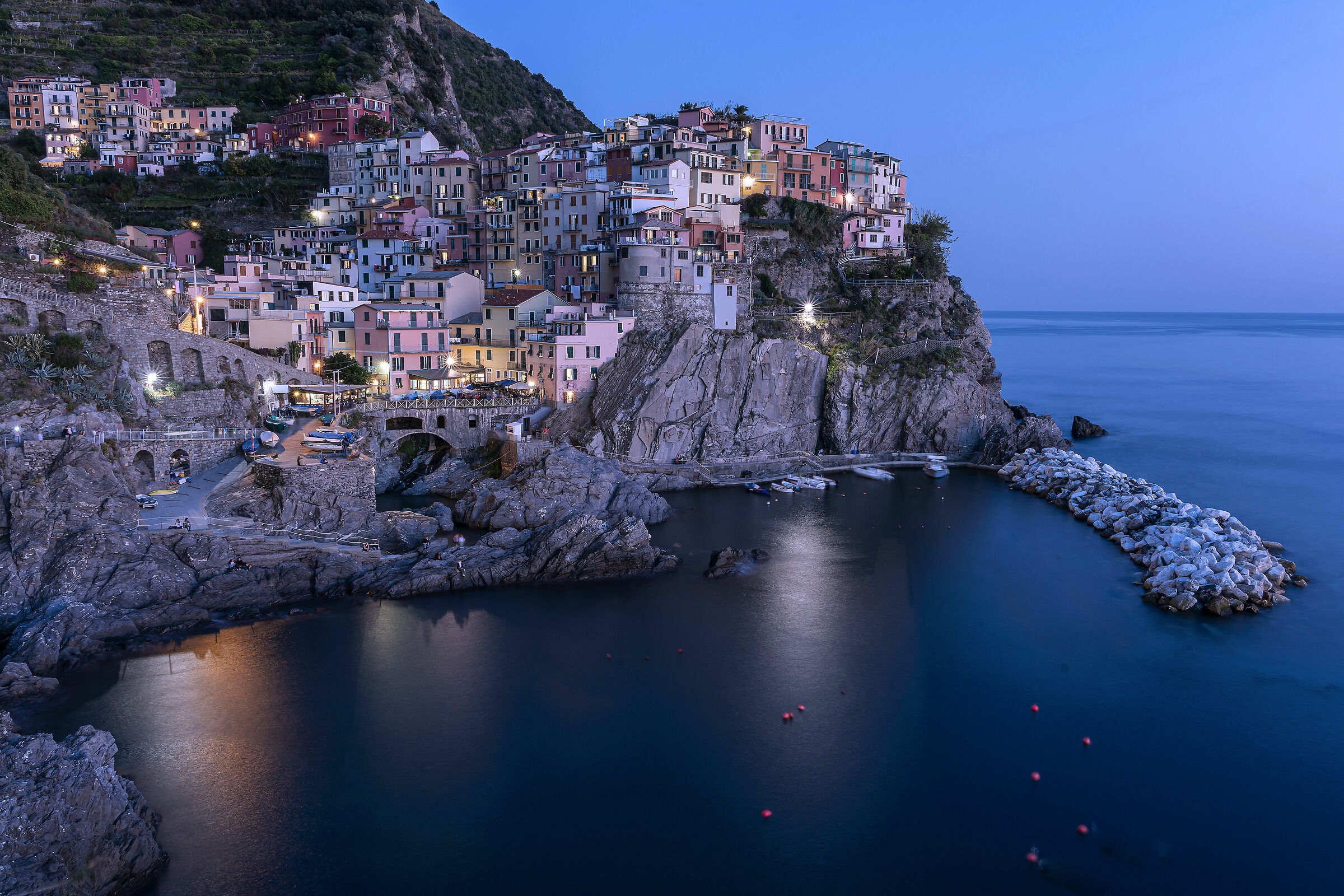 Manarola ripresa al crepuscolo
