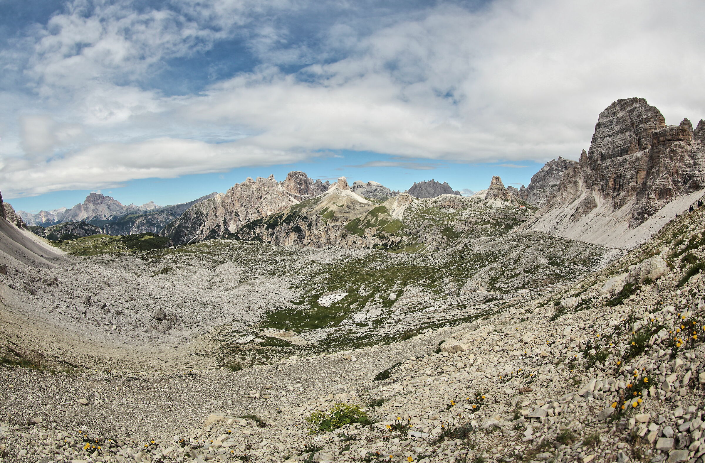 The line of small peaks contested in the First War