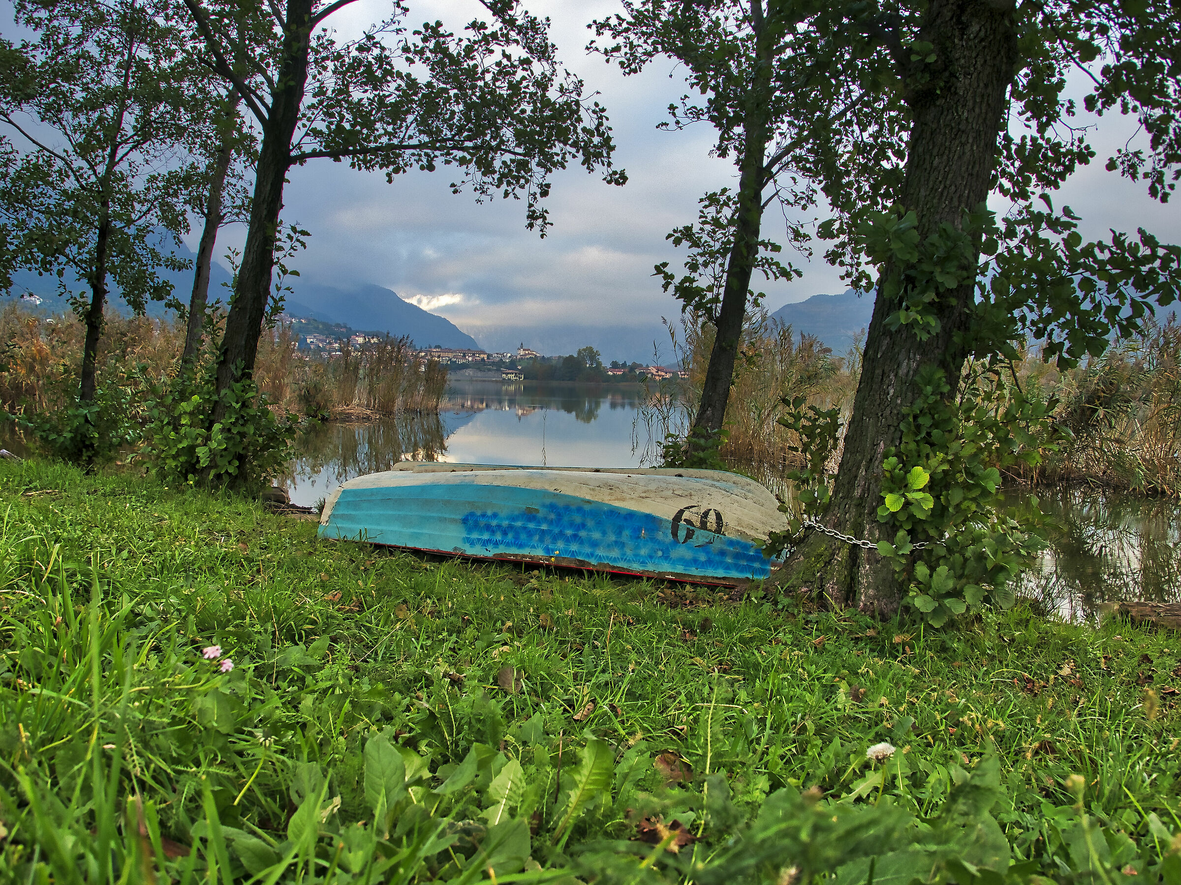 glimpse of Lake Annone