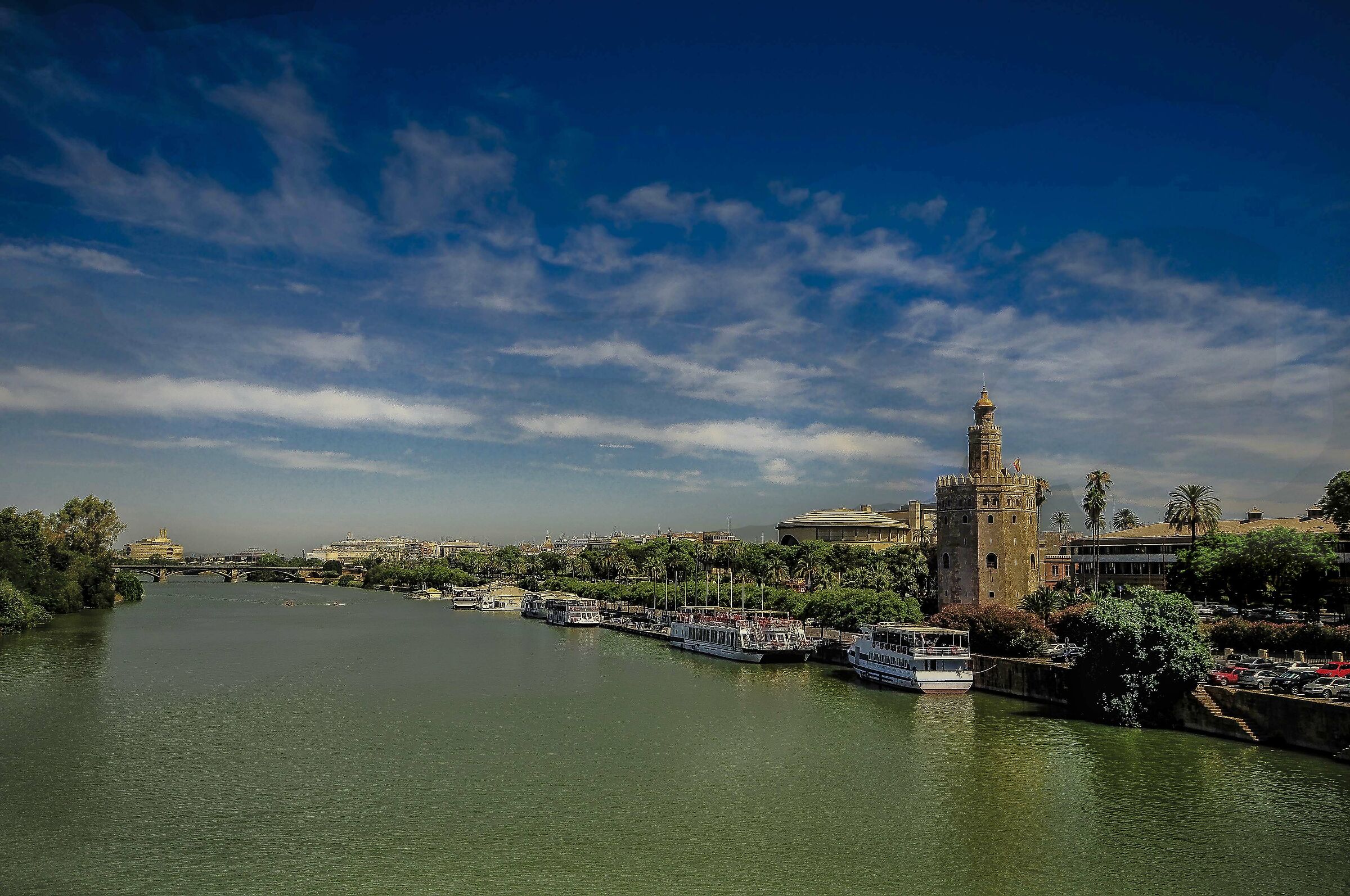 torre de oro