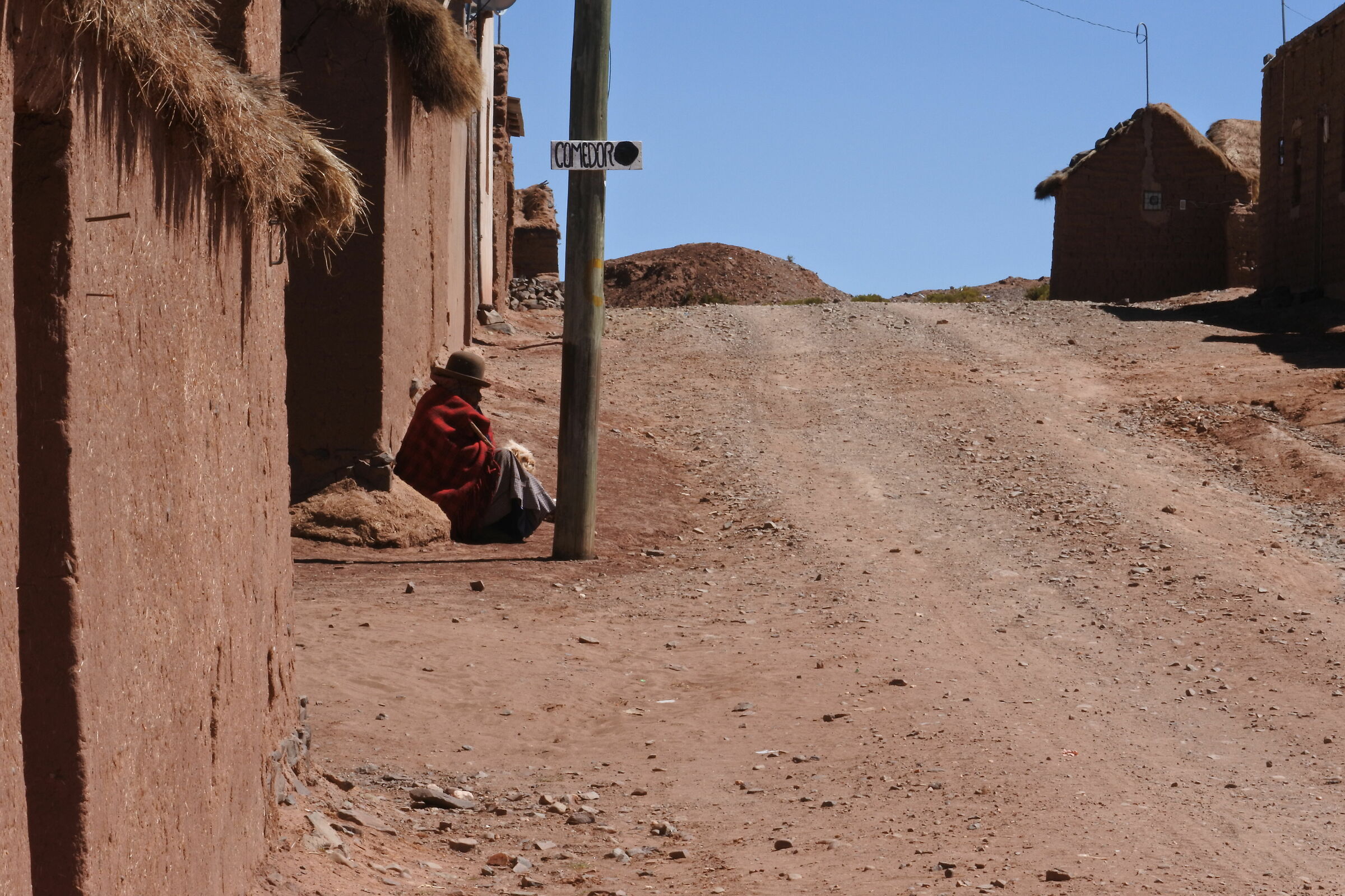 Villaggio nel deserto boliviano