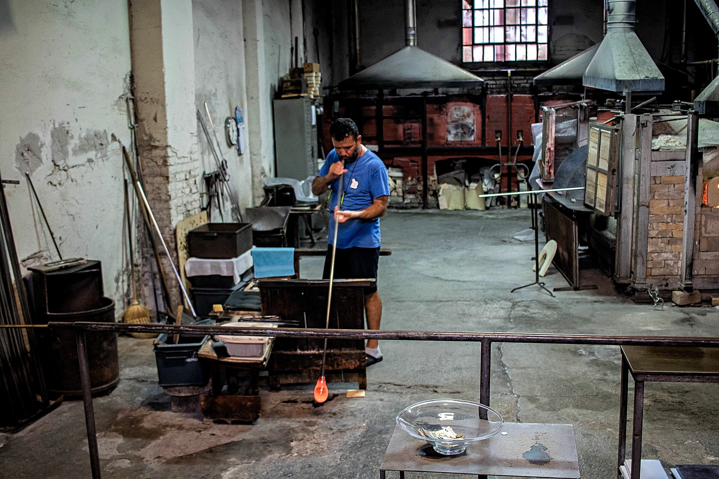 Laboratorio e lavorazione vetro Murano(VE) 23/08/2019