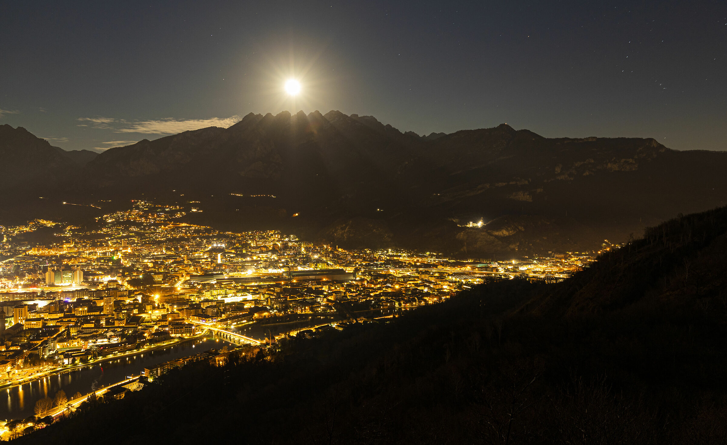 Lecco la luna e la Cintura di Orione