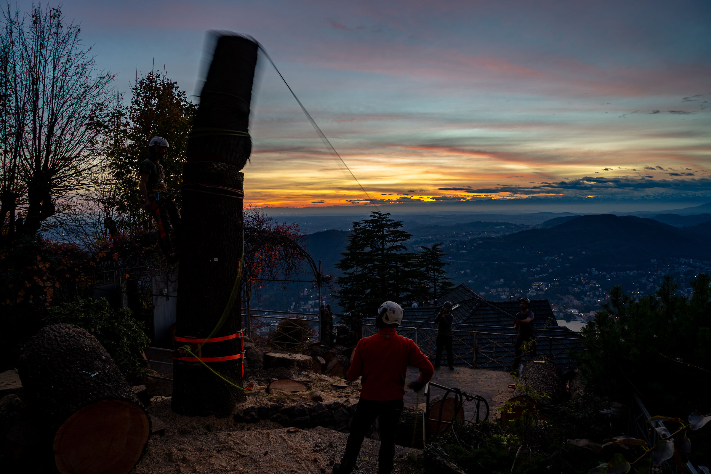 Abbattimenti controllati al tramonto