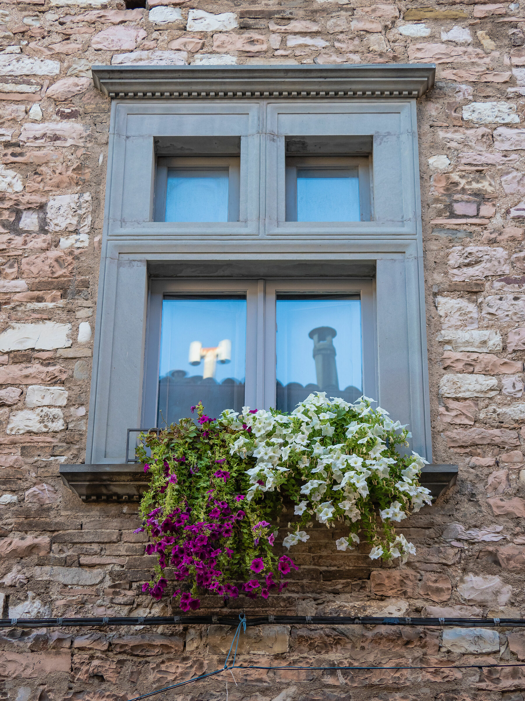 una finestra per 2 comignoli