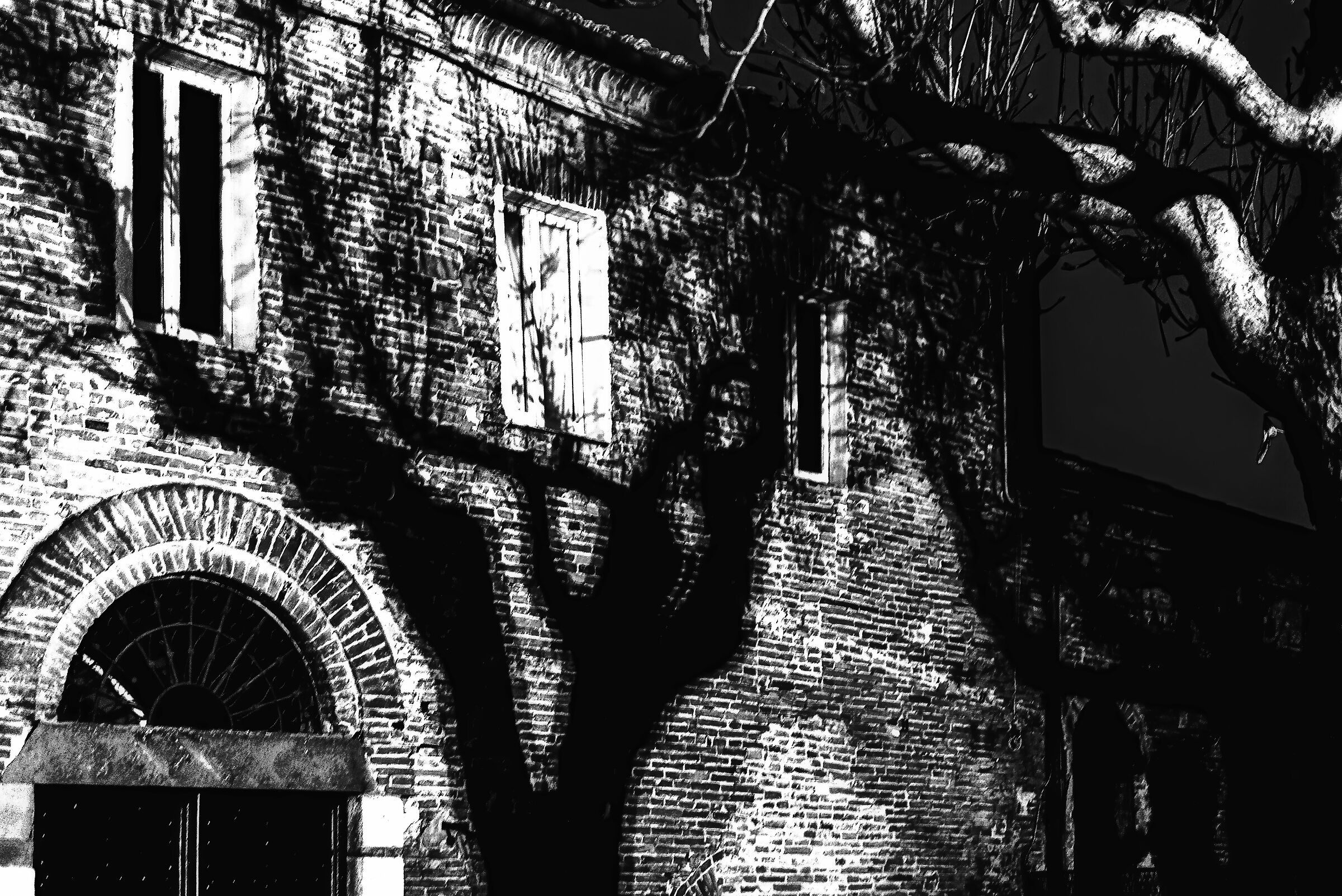 city of the autumn "shadows" parish church