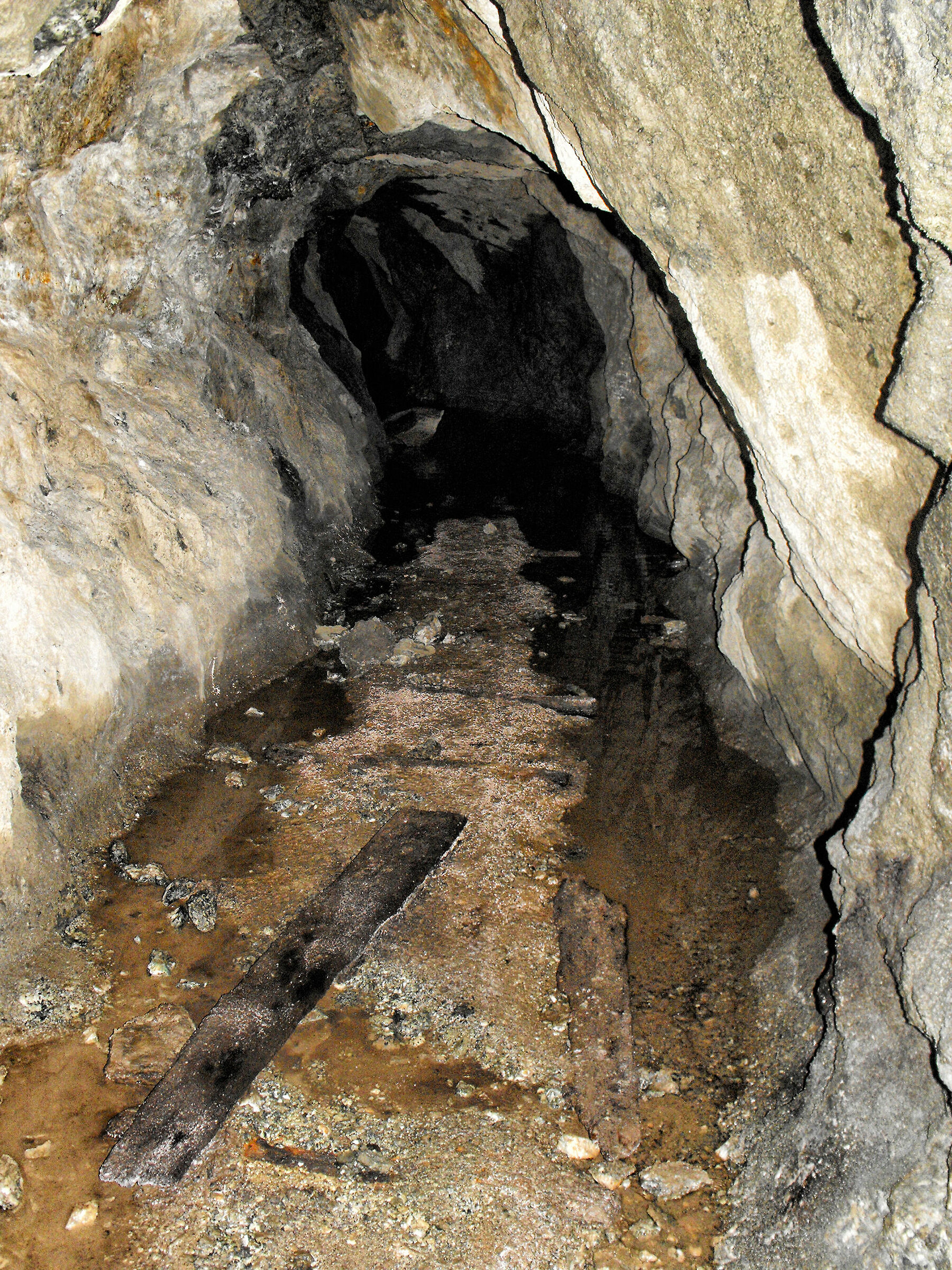 Nella galleria della miniera di rame