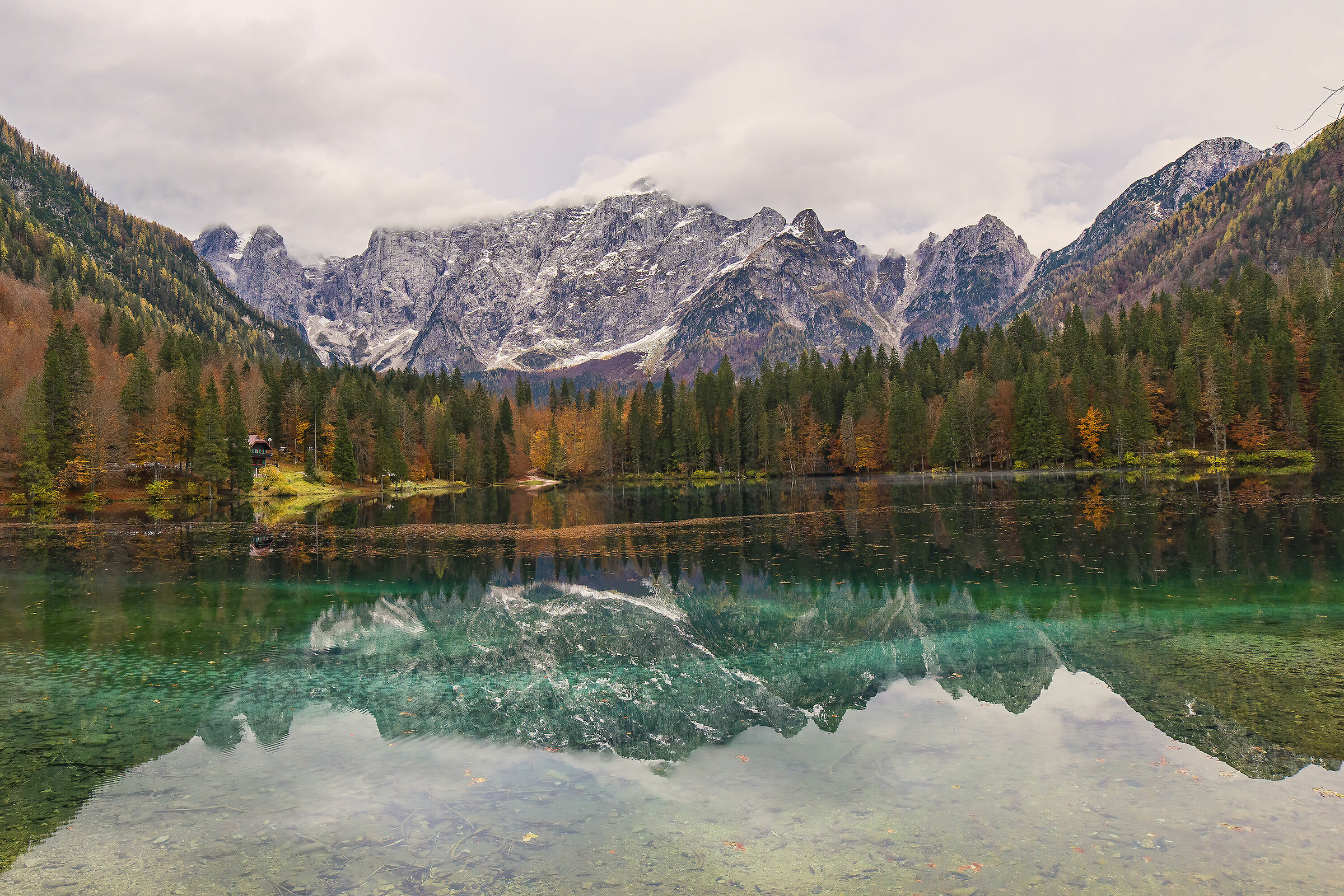 Specchio al lago di Fusine