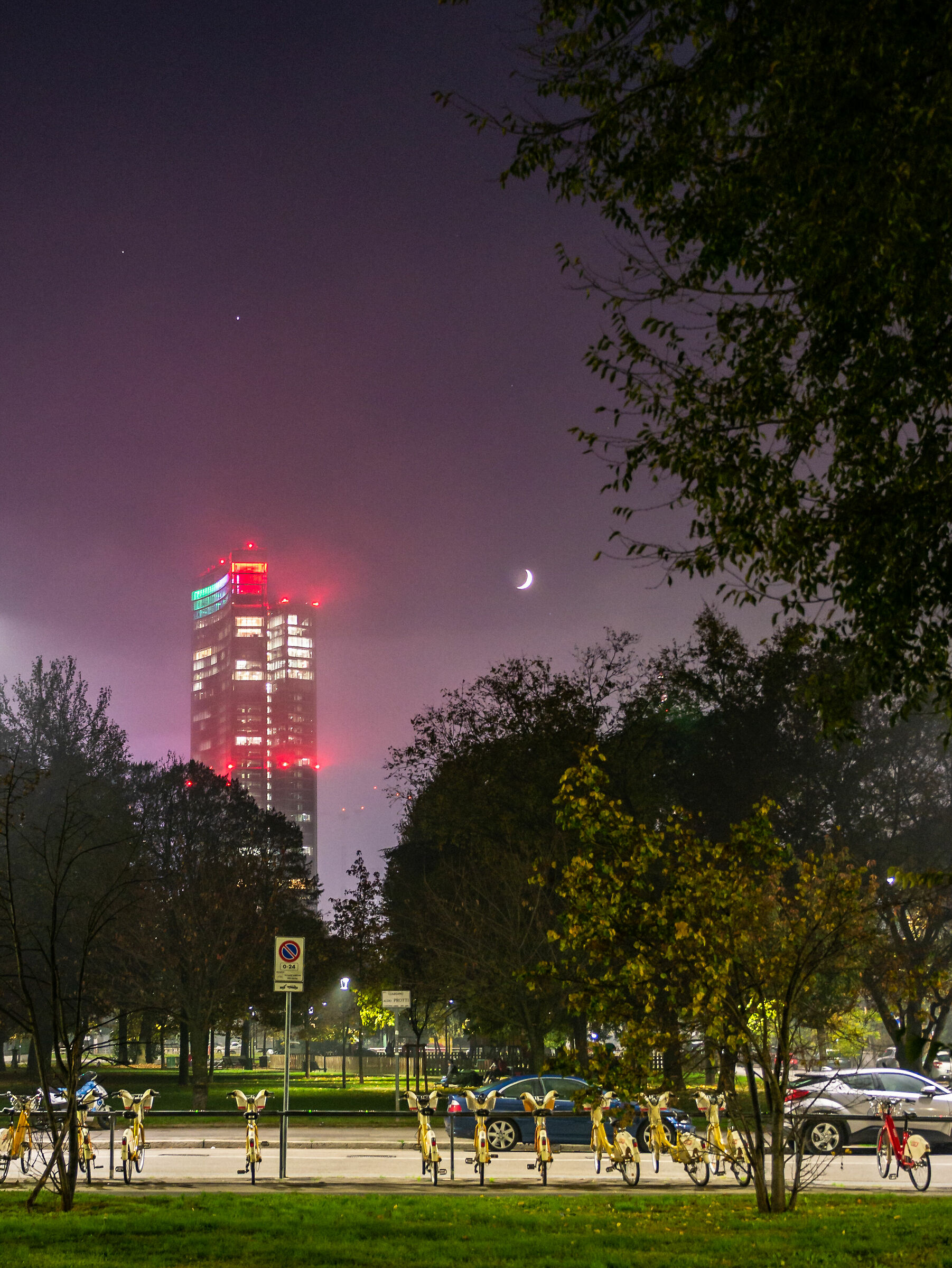 Palazzo della Regione - Milan