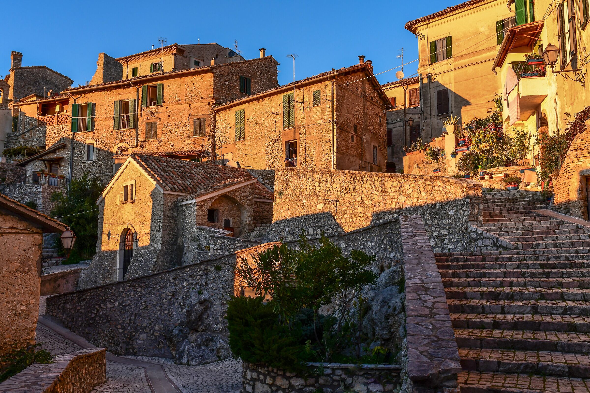 Roccantica (Ri)-Case in pietra del Centro Storico