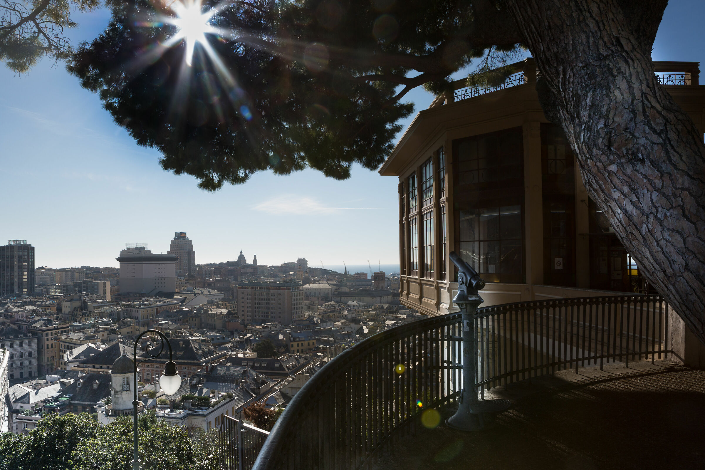 Spianata vista su Genova