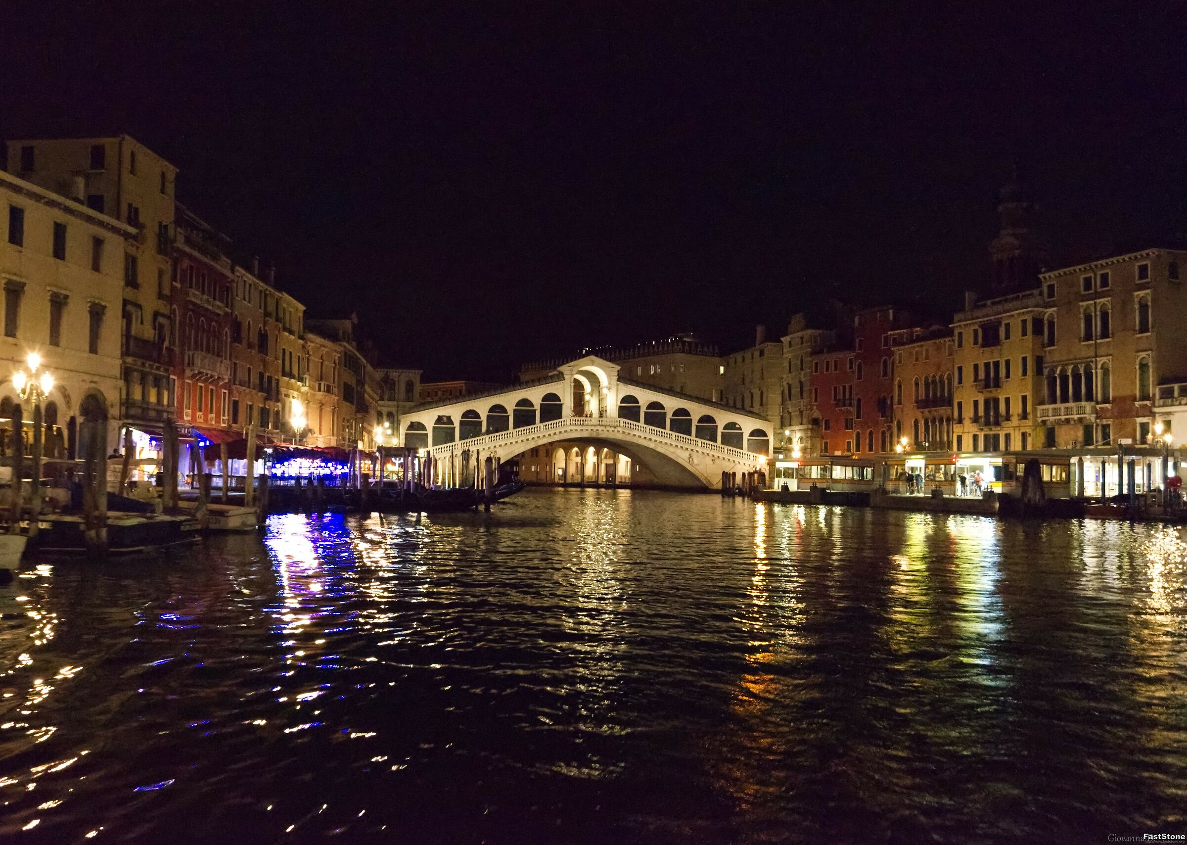 Rialto by night