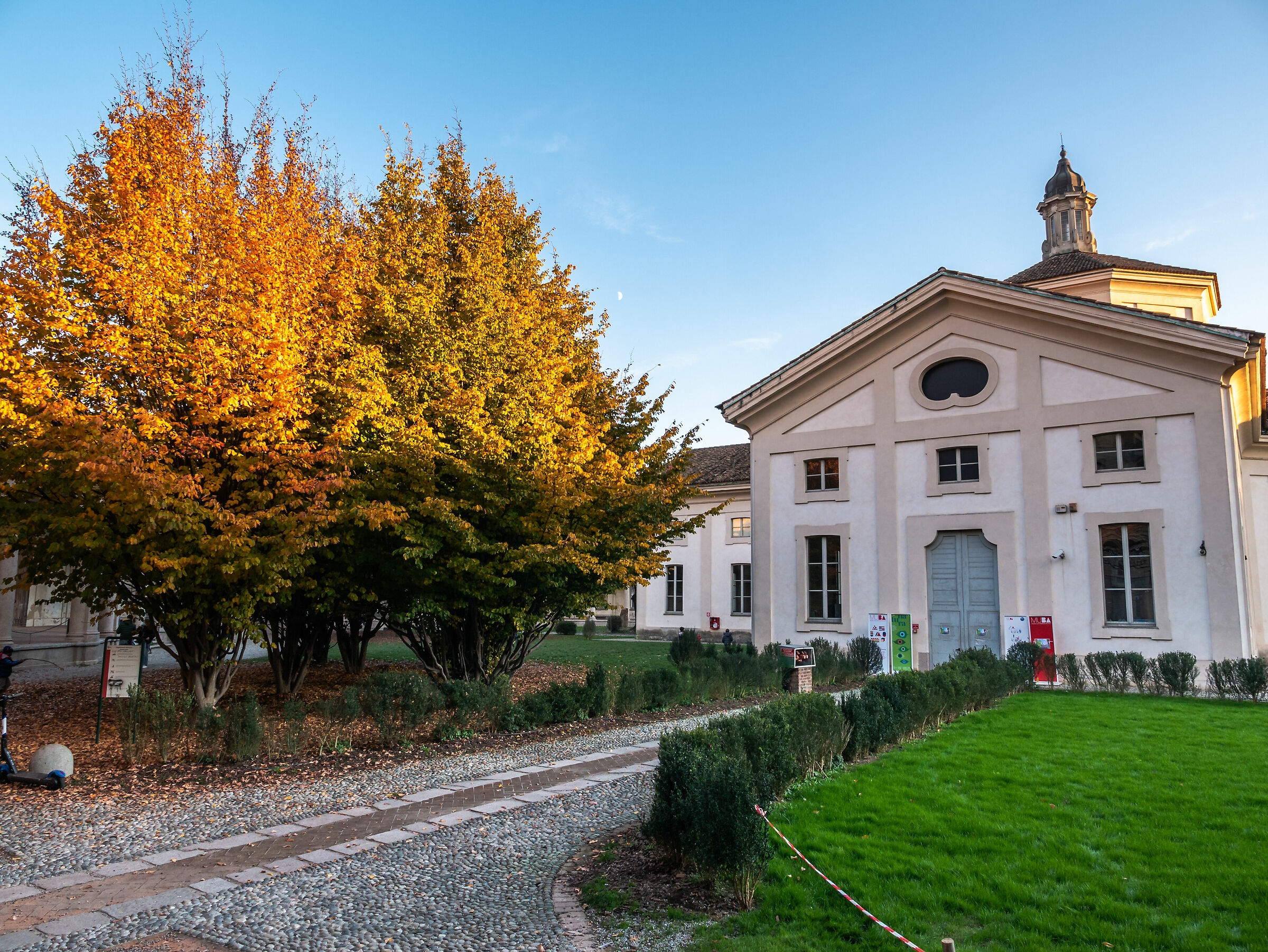 Rotonda Della Besana - Milan