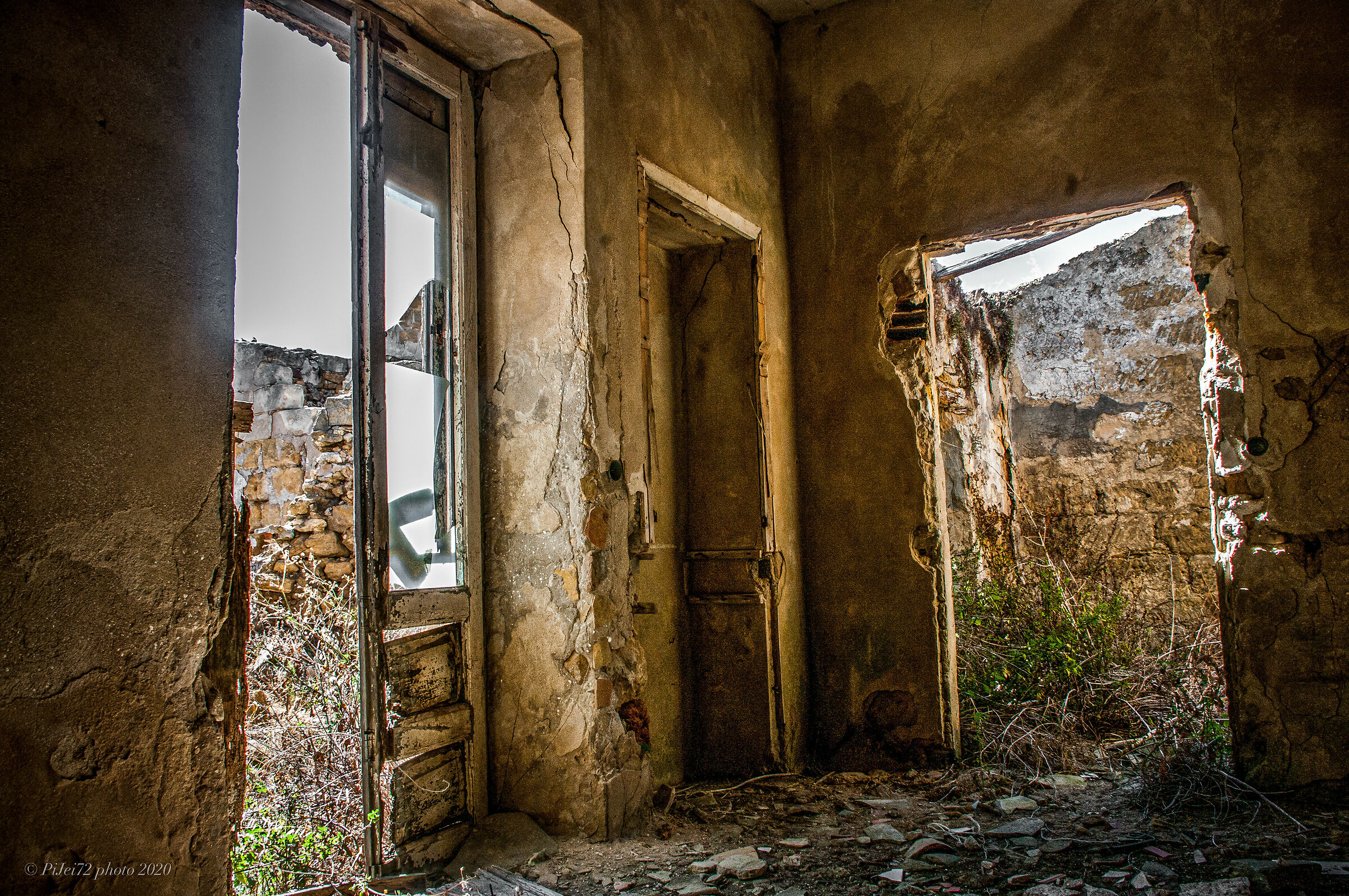 Santa Margherita in Belice - Ruins 02