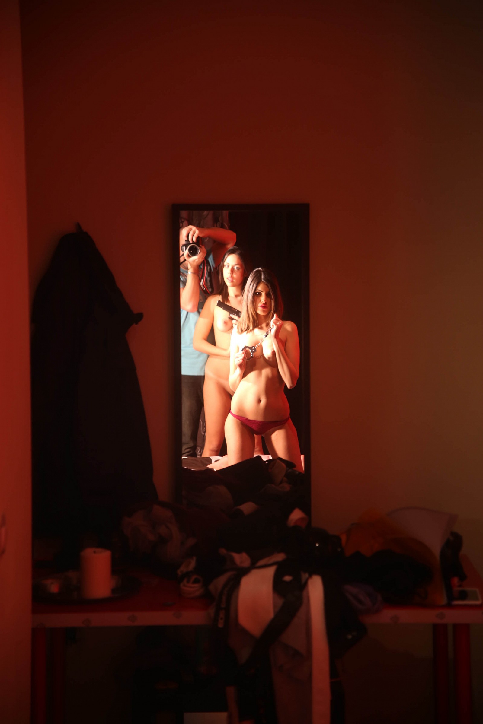 Hard ... the photographer's work neophyte