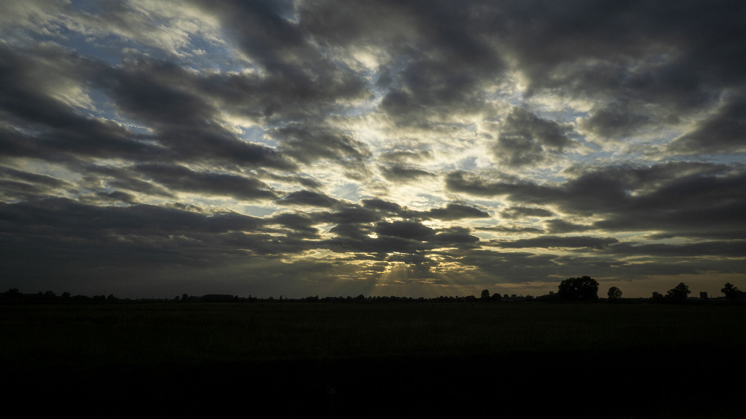 ...e in lontananza luce fu...