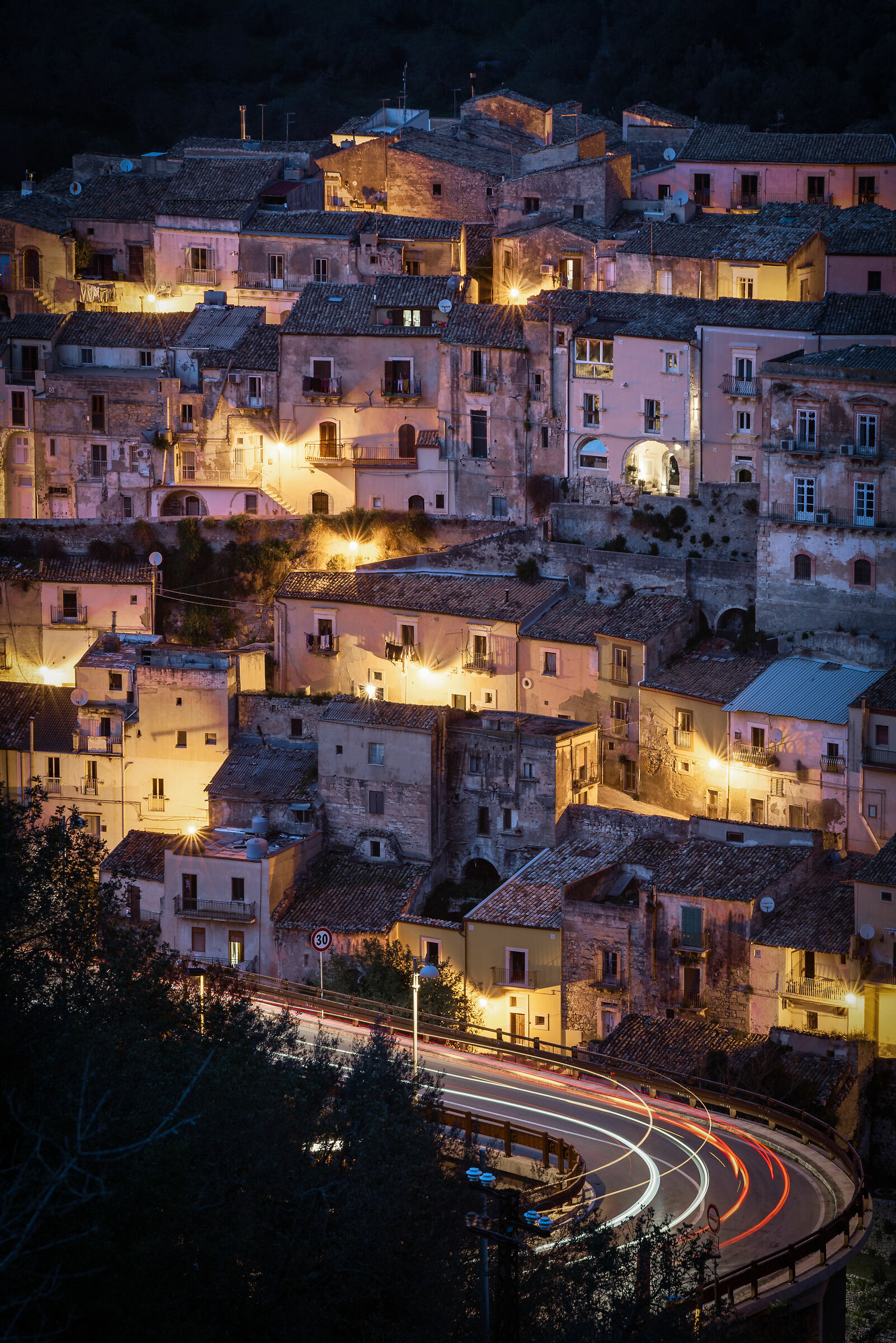 Houses and skis