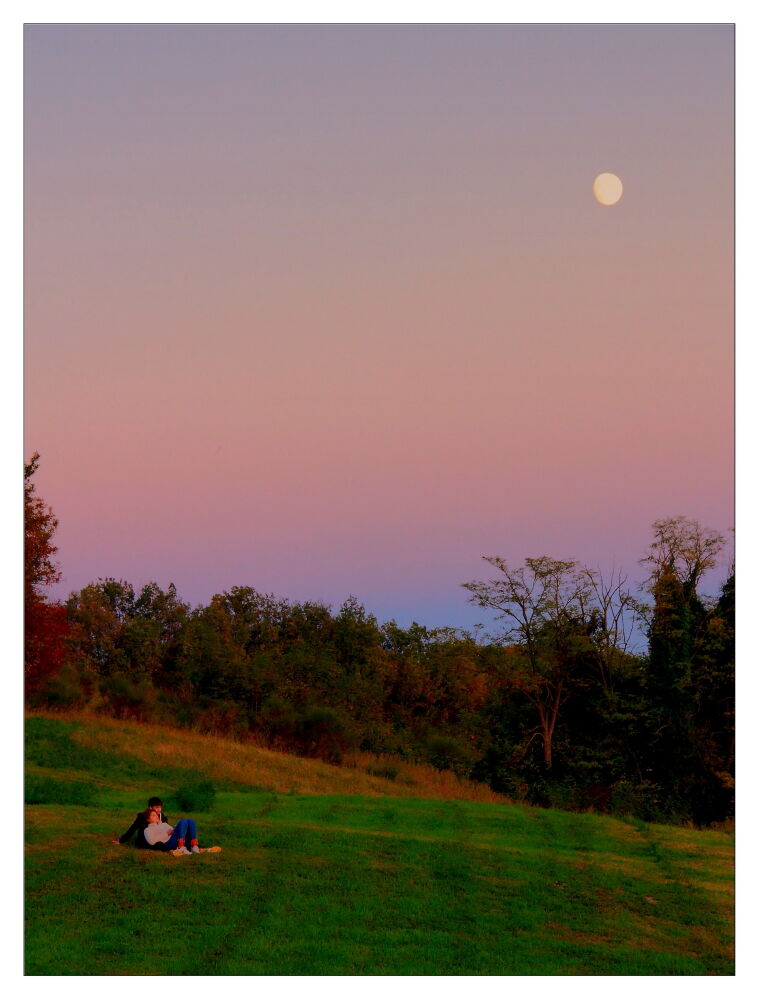 Innamorati sotto la luna