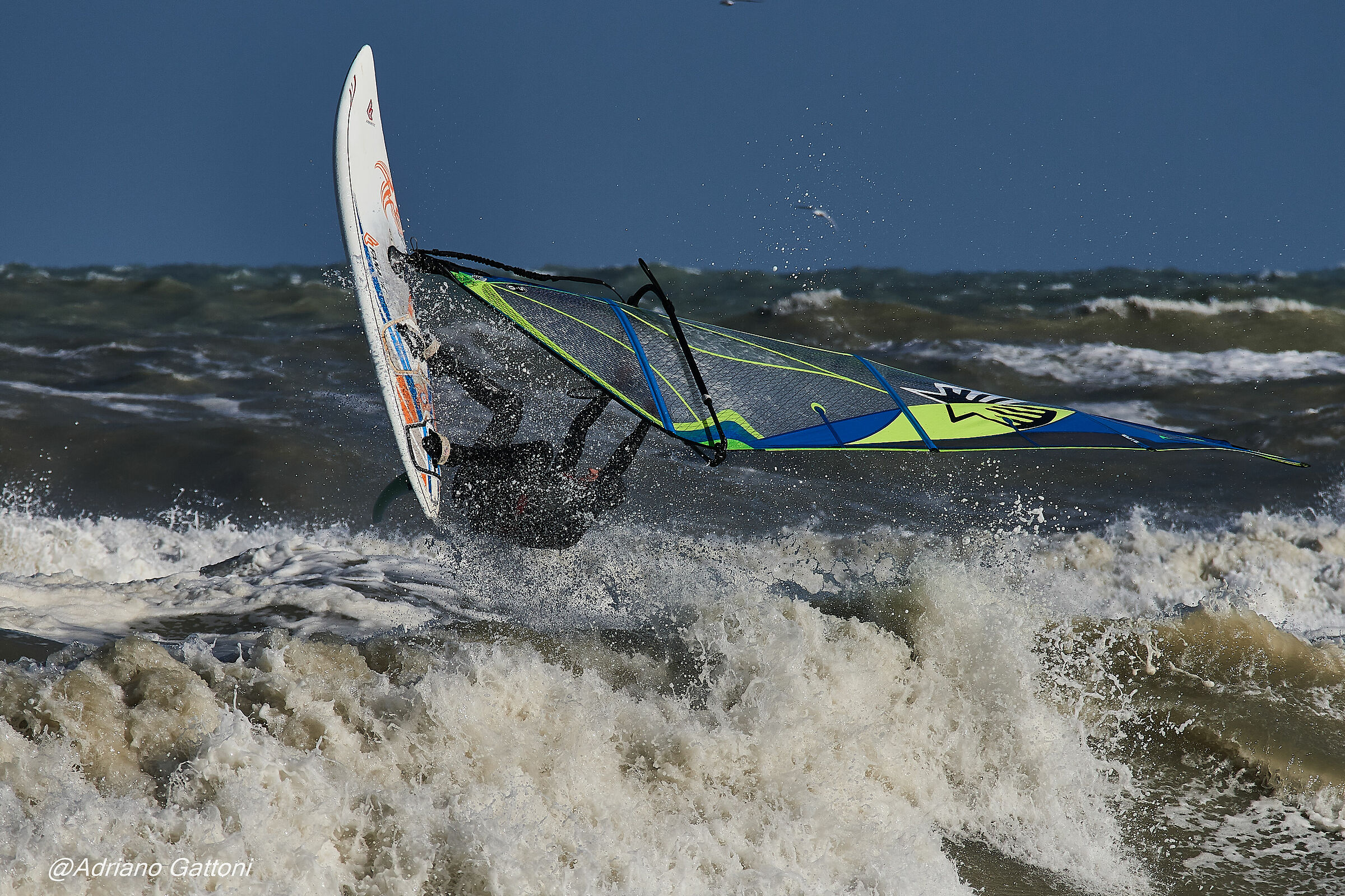 wind surfing 3