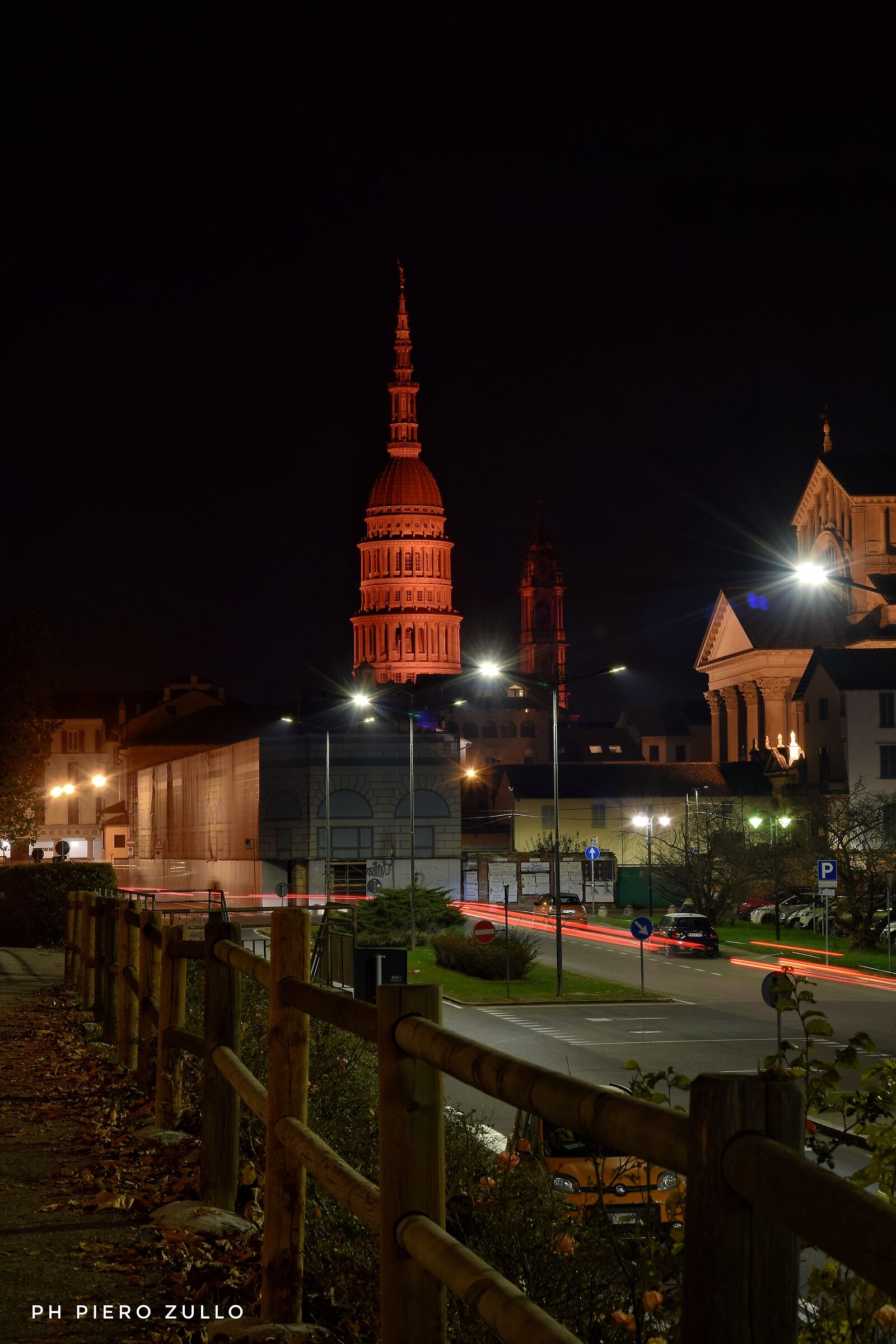Giornata contro la violenza sulle donne, la cupola si t