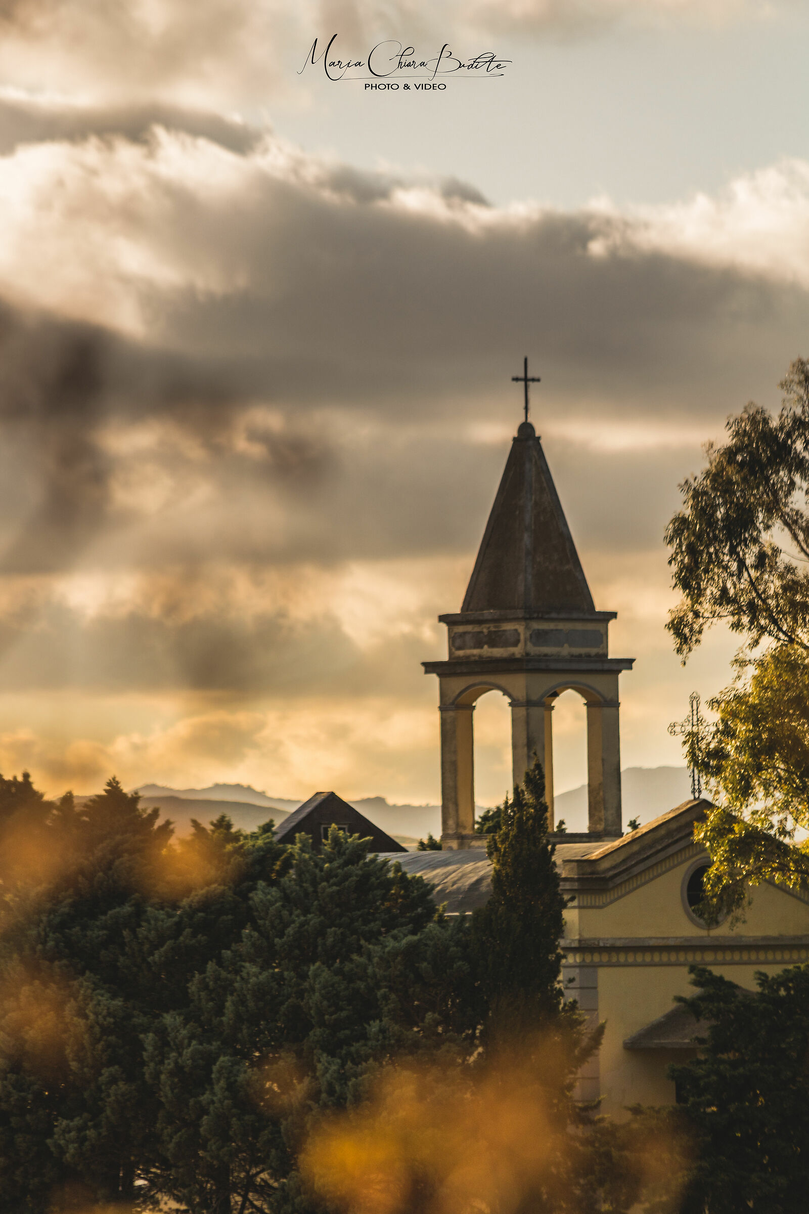 Glimpse - Sanctuary Madonna Grieving - Cefalà Diana