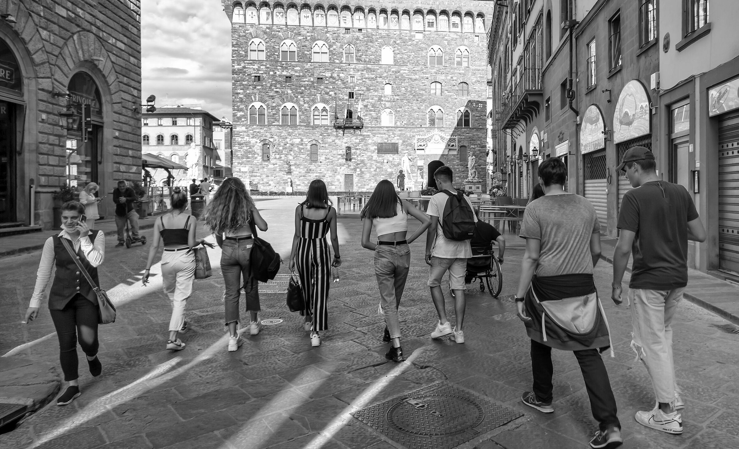 Tutti in piazza, o quasi