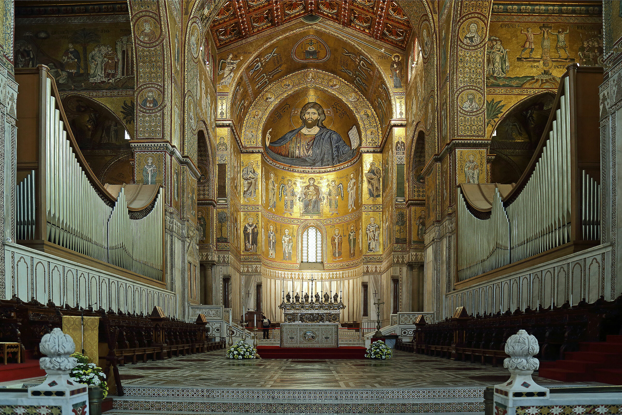 Basilica Cattedrale di Santa Maria la Nuova