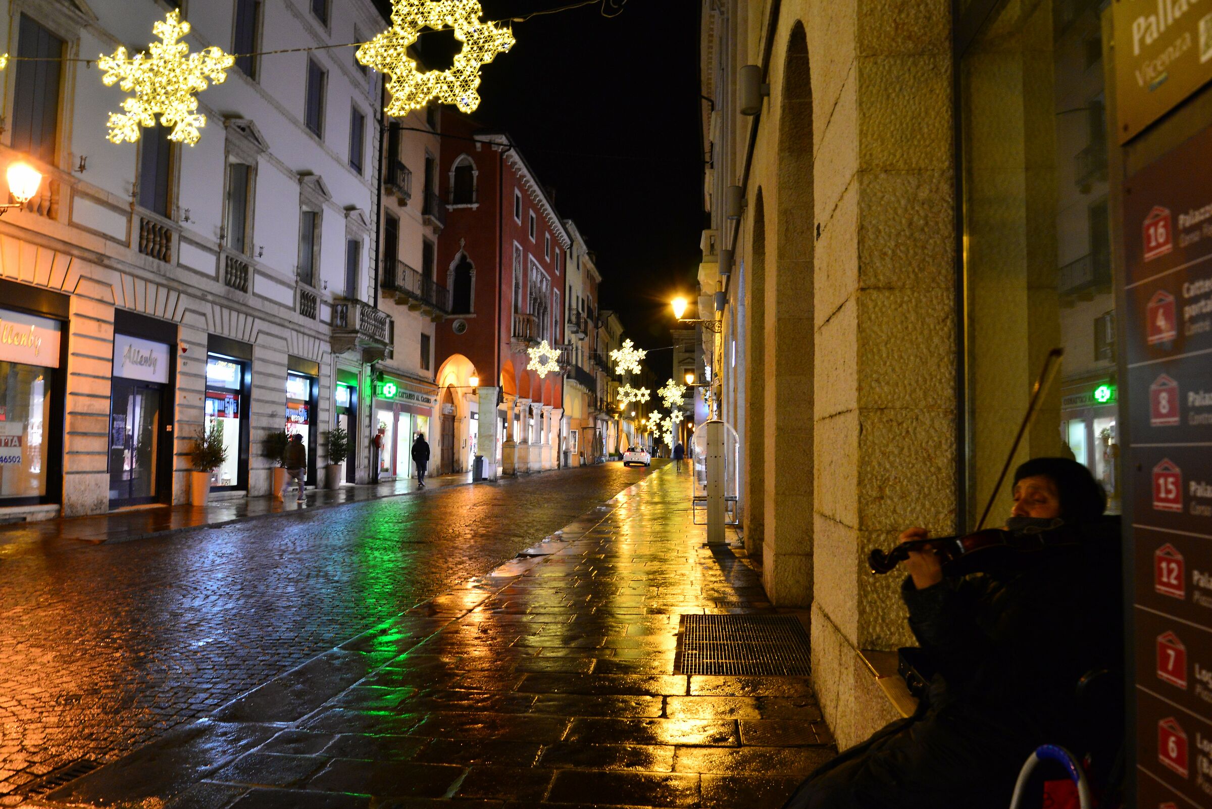Serenata alla città vuota