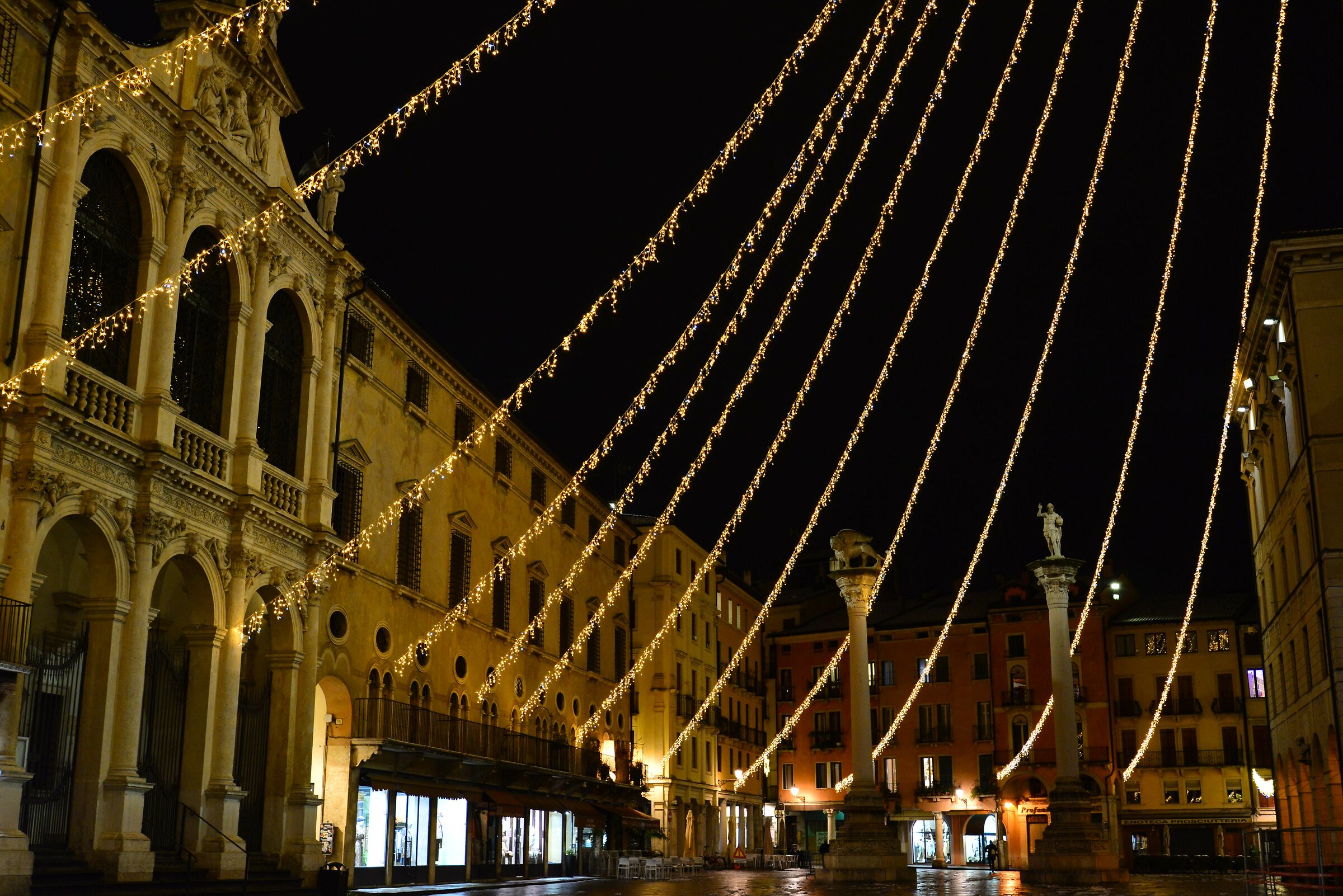 And it's Christmas in the old town again - 3