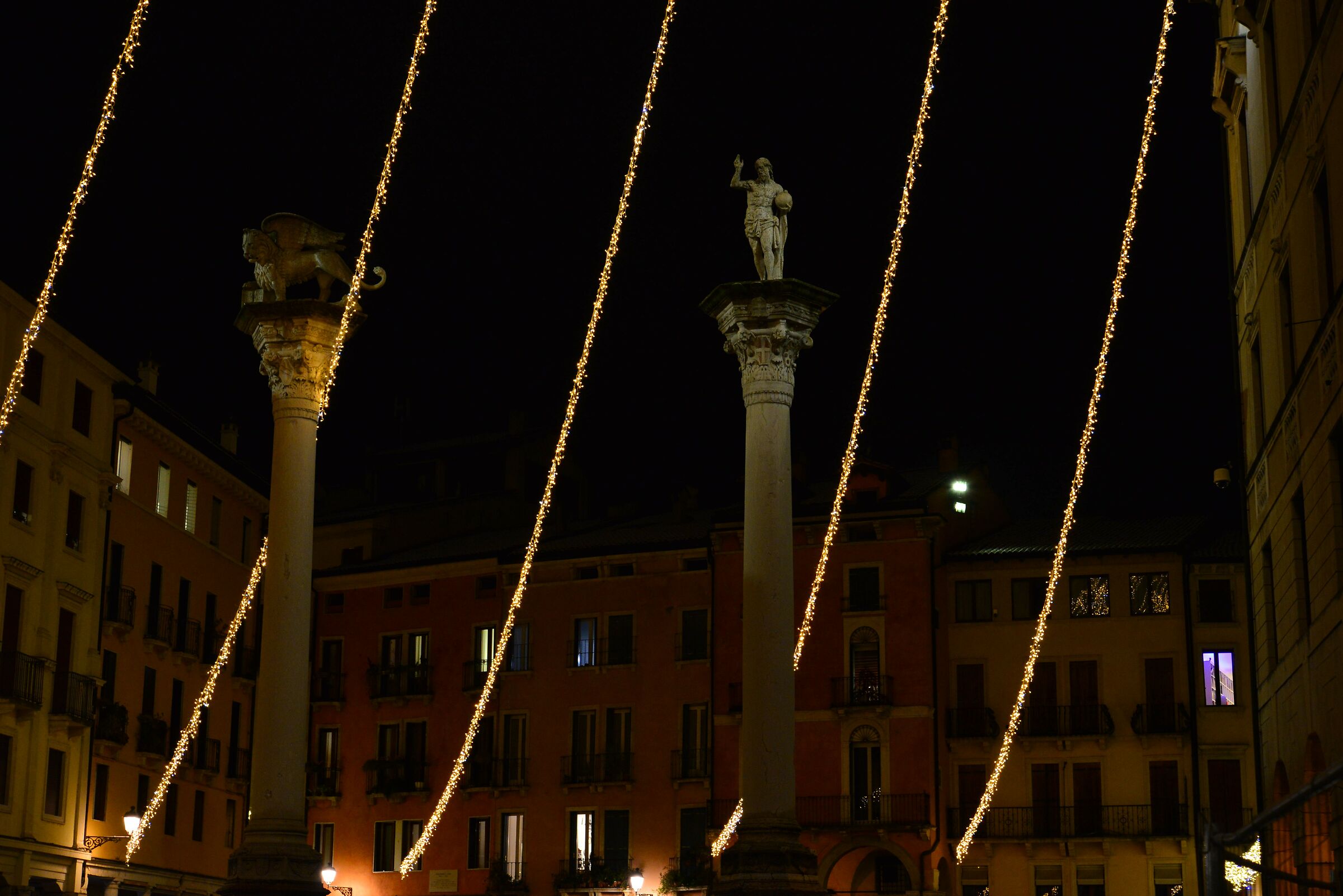 And it's Christmas in the old town again - 4