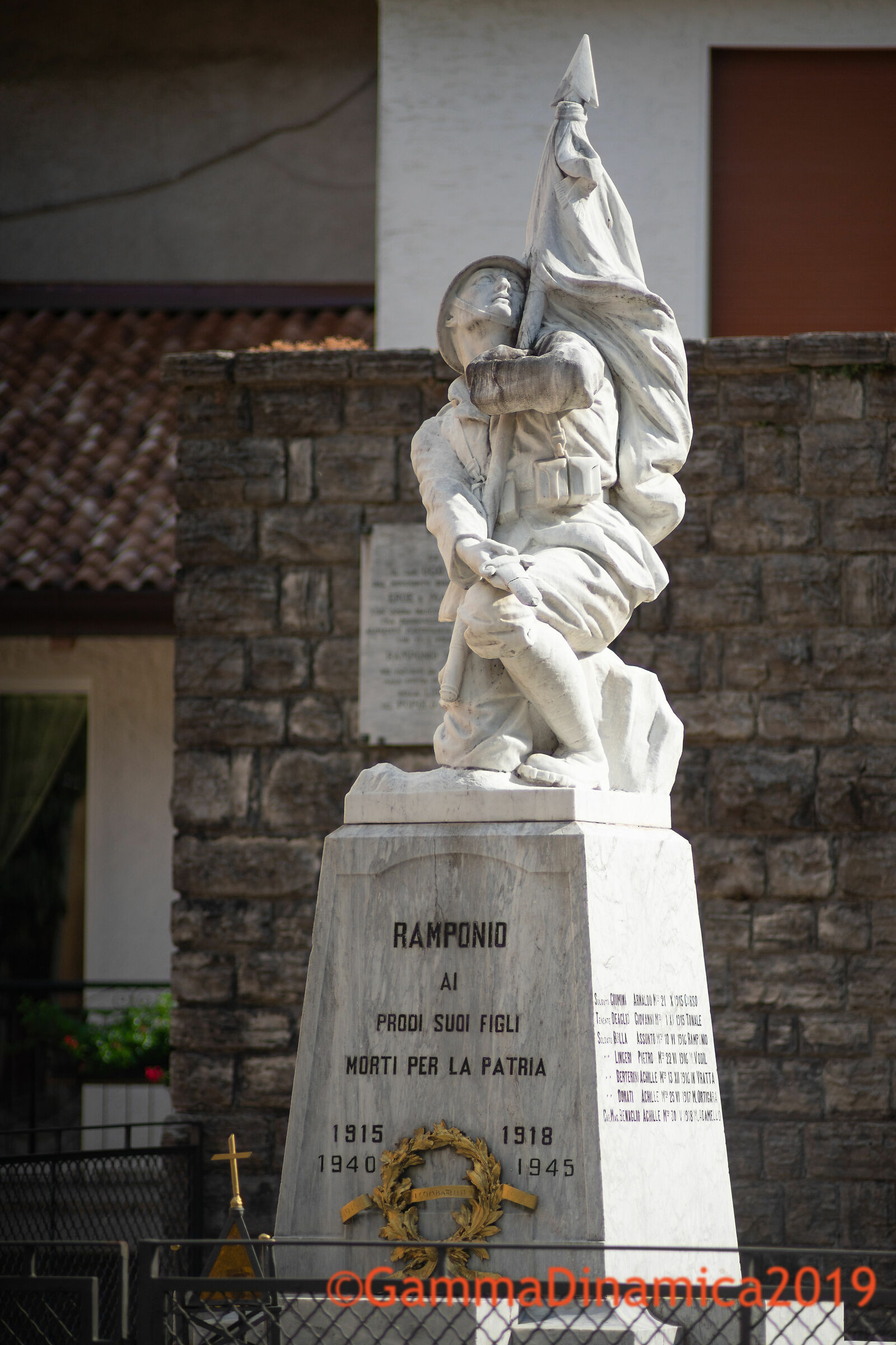 Monumento ai Caduti di Ramponio