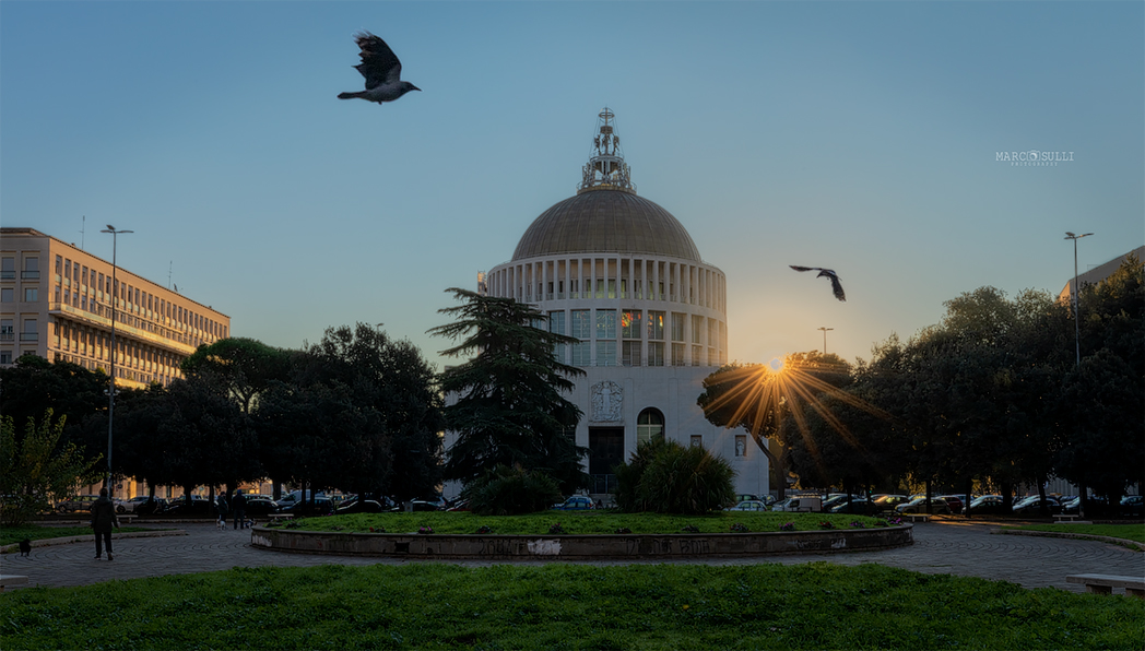 Chiesa don bosco roma