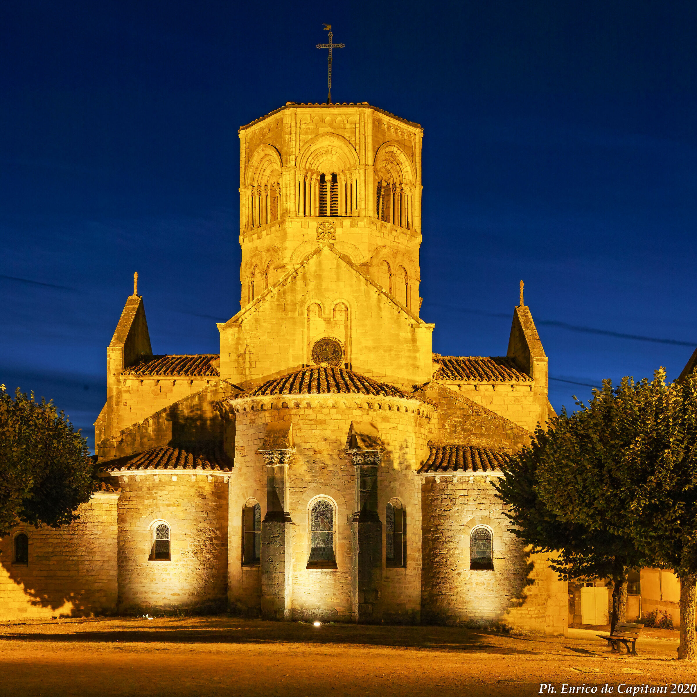 Collegiate Church of Sant'Ilario aSemur-en-Brionnais