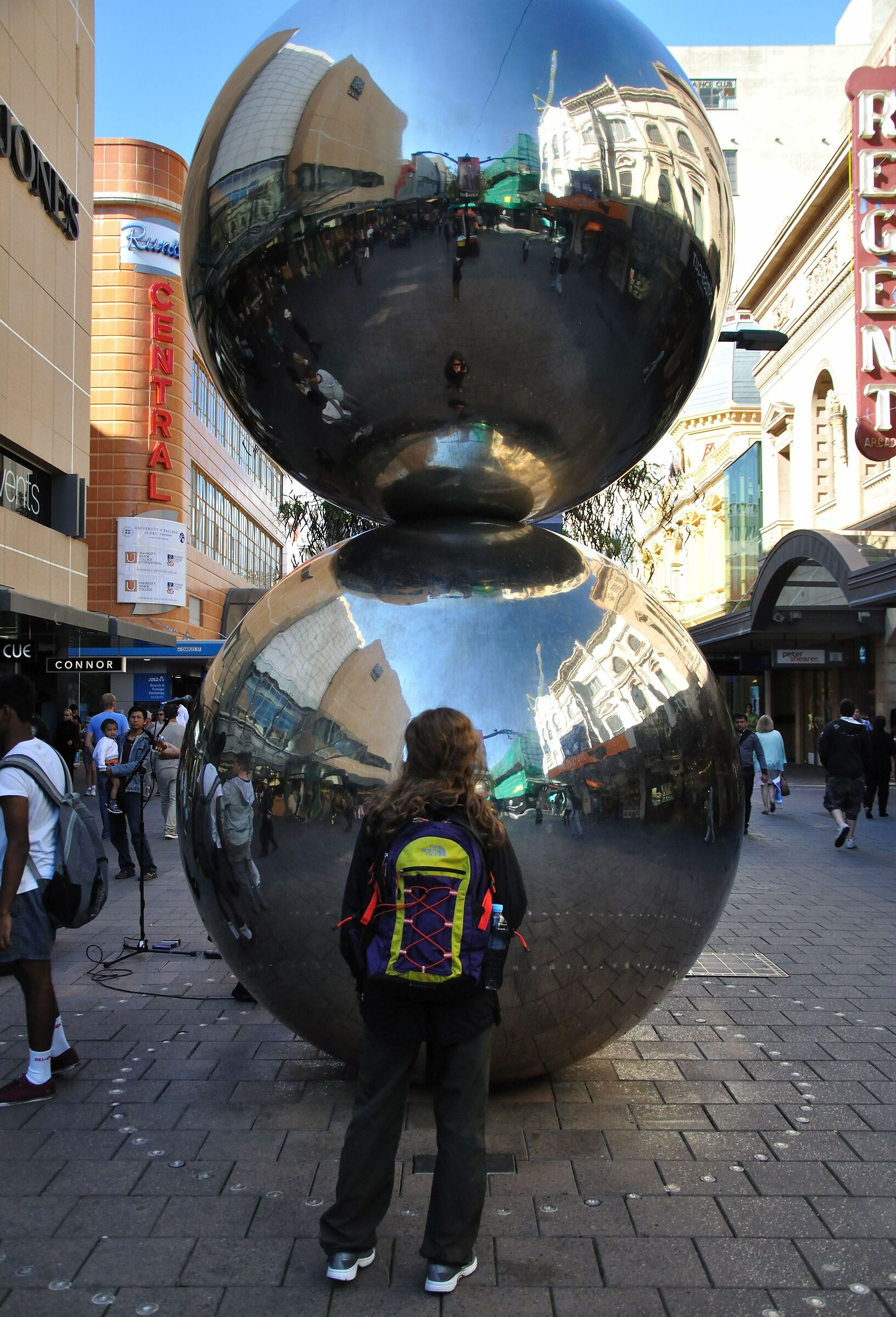 Malls Balls, 19