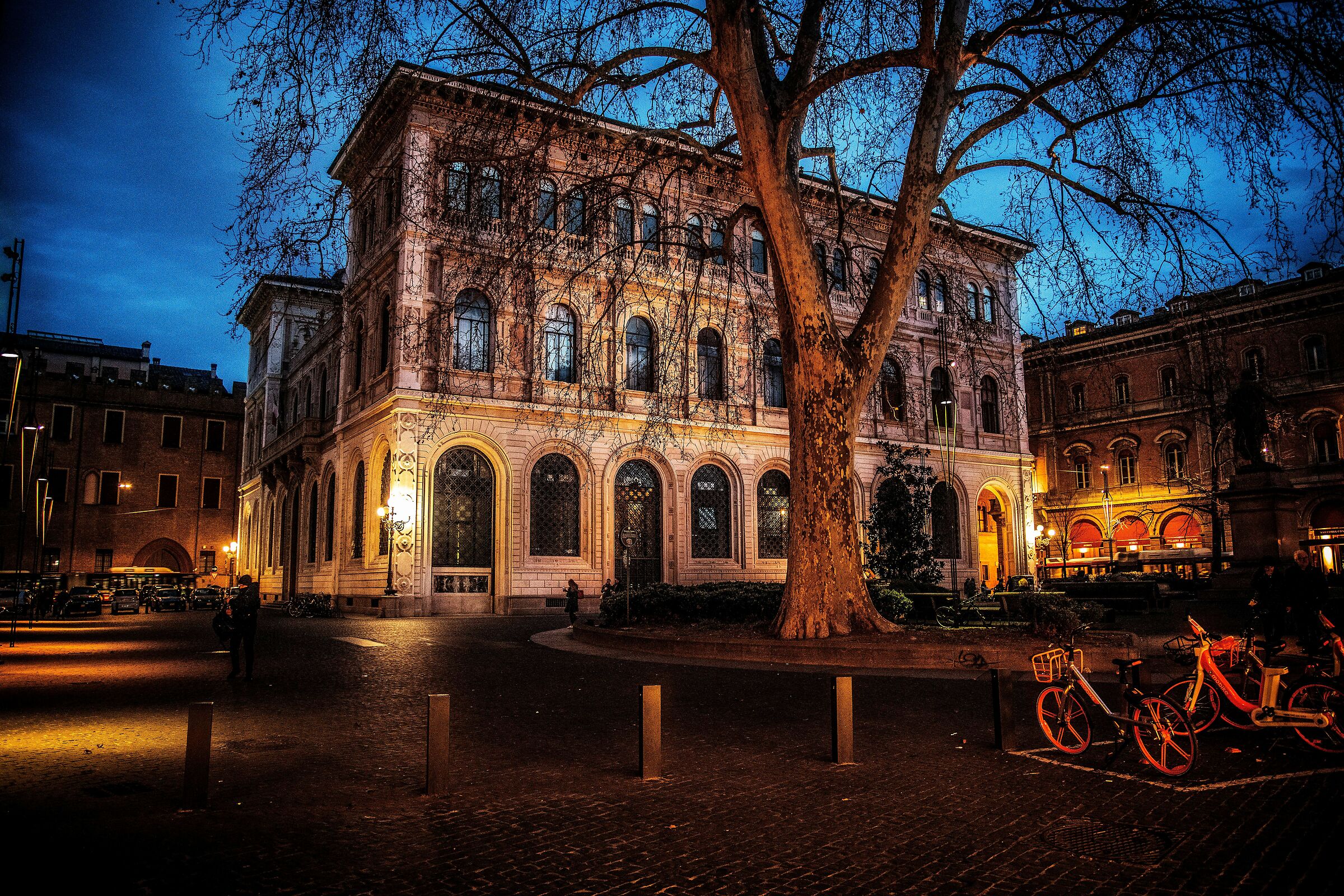 Palazzo della Cassa di Risparmio (Bologna)
