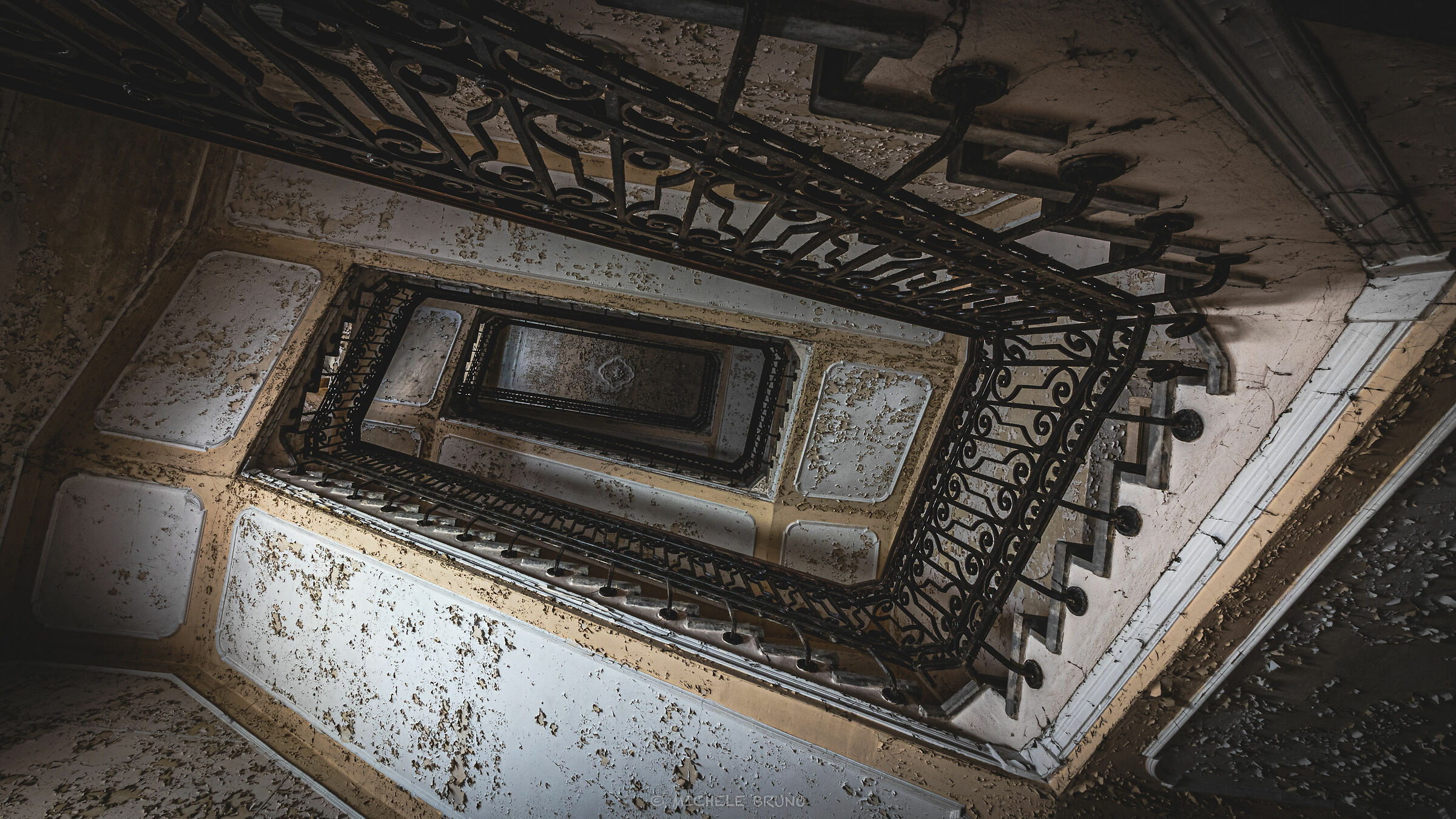 Ex PsYcHiAtRiC HoSpItAl 7