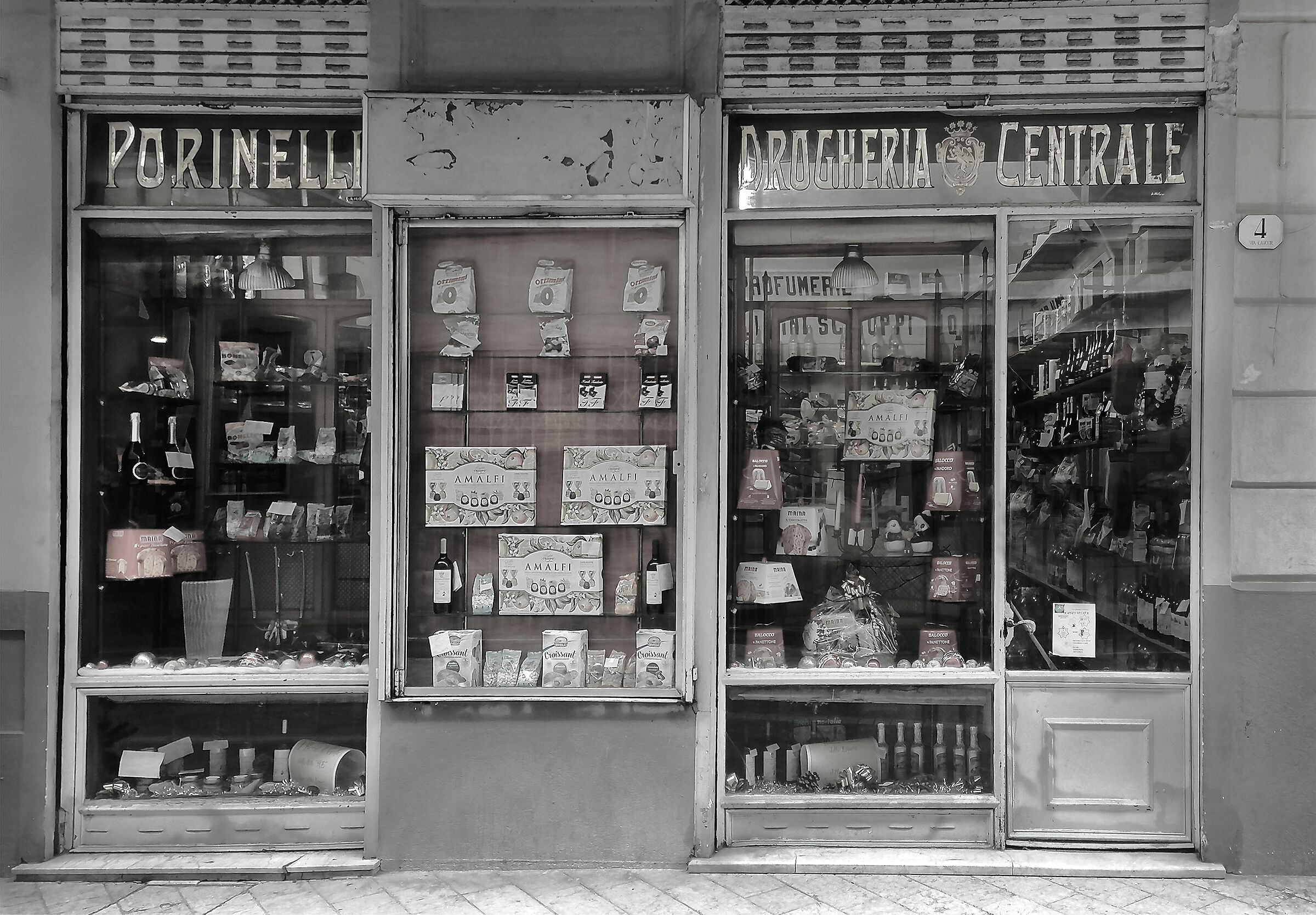 Porinelli Central Grocery Store